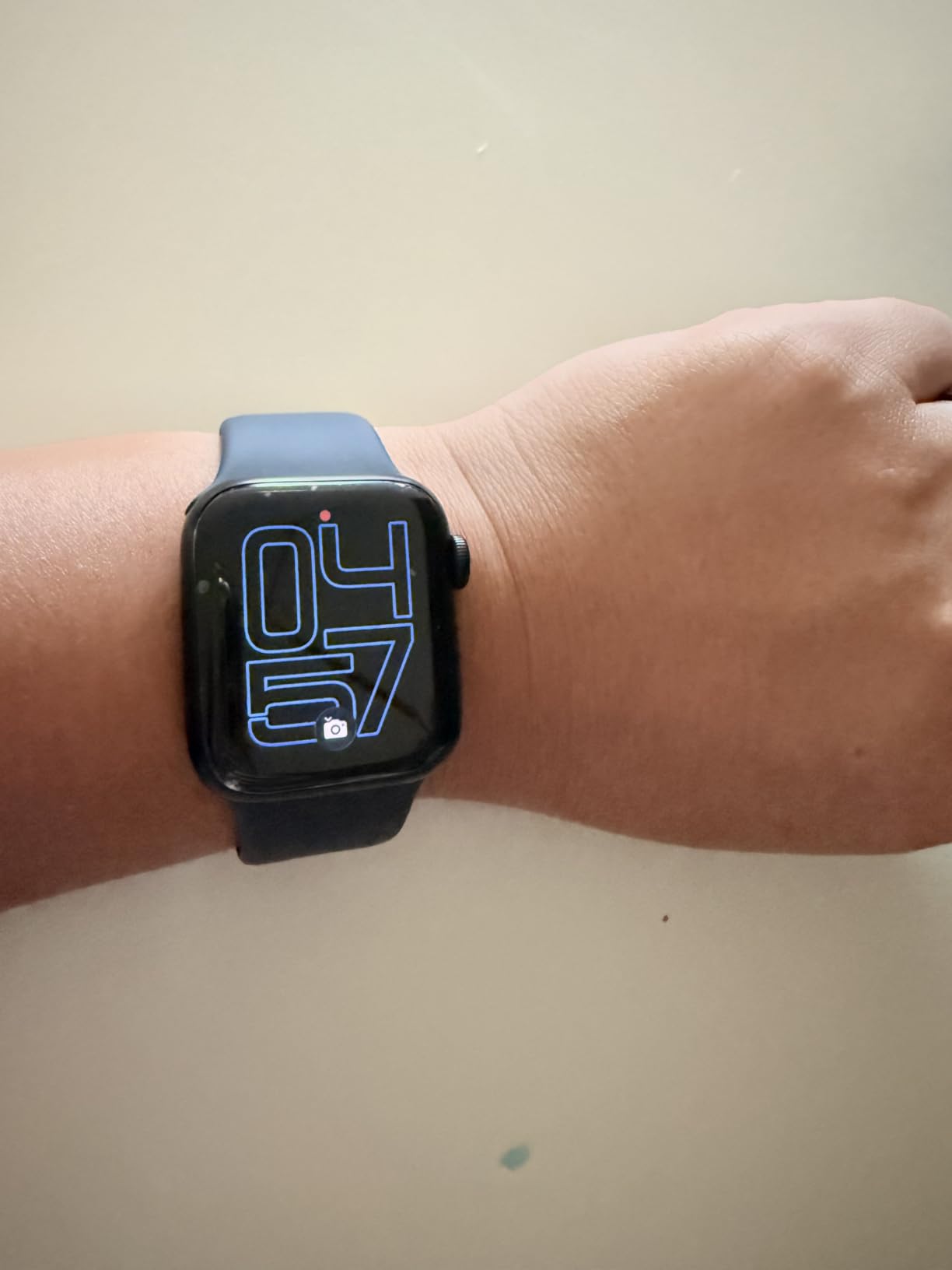 Apple Watch SE 3 [GPS 40mm] Smartwatch with Starlight Aluminum Case with Starlight Sport Band - S/M. Fitness and Sleep Trackers, Heart Rate Monitor, Always-On Display, Water Resistant customer photo 1