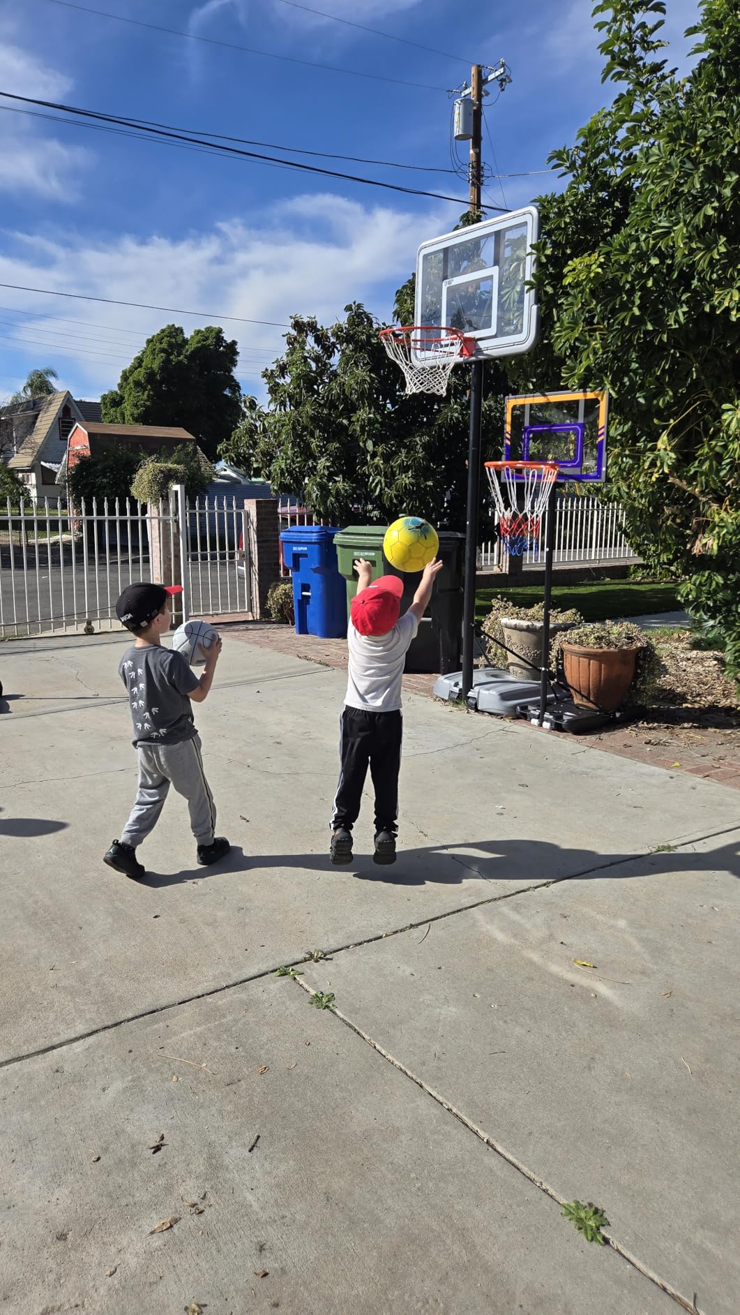 TONBUX Kids Basketball Hoop Outdoor, 3.5-7ft Stepless Adjustable Height, Portable Basketball Hoop for Kids in Backyard, Driveway and Indoor, Shatterproof PC Backboard customer photo 2