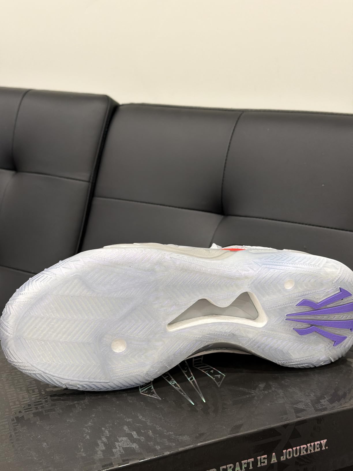 ANTA Men's Kyrie Irving Kai 1 Speed Basketball Shoes customer photo 1