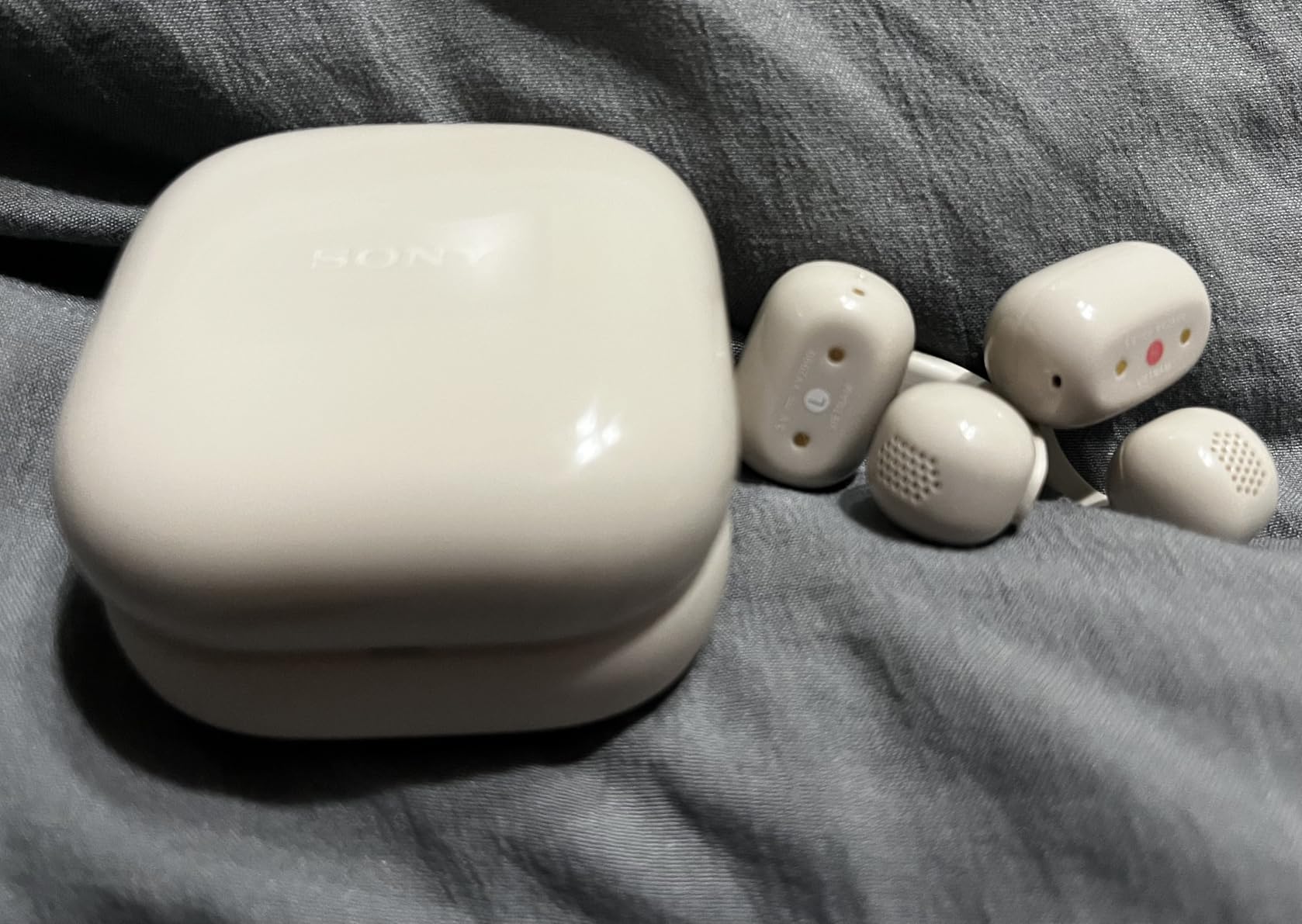 Sony LinkBuds Clip Open-Ear Truly Wireless Earbuds, Comfortable & Secure Fit, Lightweight Clip-On Design, Touch Controls, Ambient Sound Awareness, Water Resistant, Up to 37 Hrs of Playback, Black customer photo 2