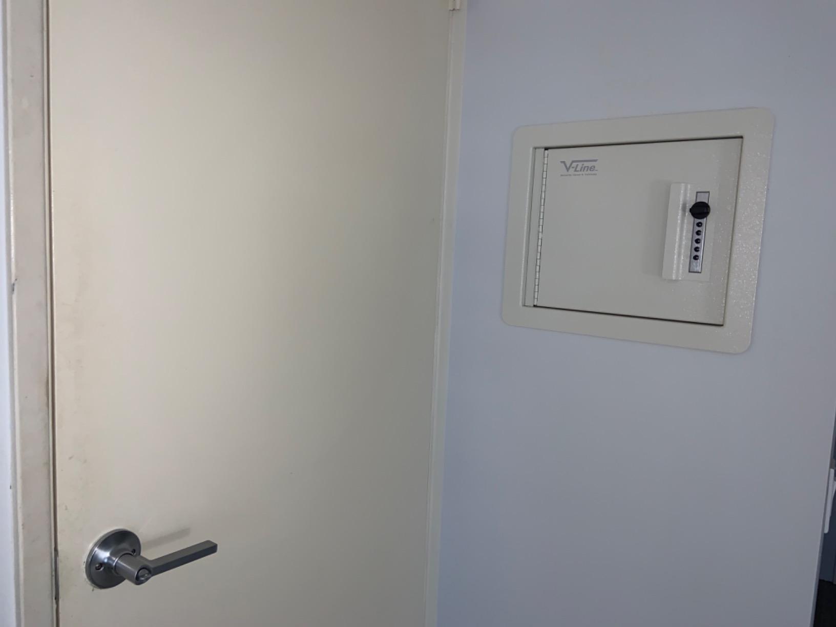 V-Line Quick Vault Locking Storage Safe for Guns and Valuables, Mechanical Lock, Steel, Ivory customer photo 1