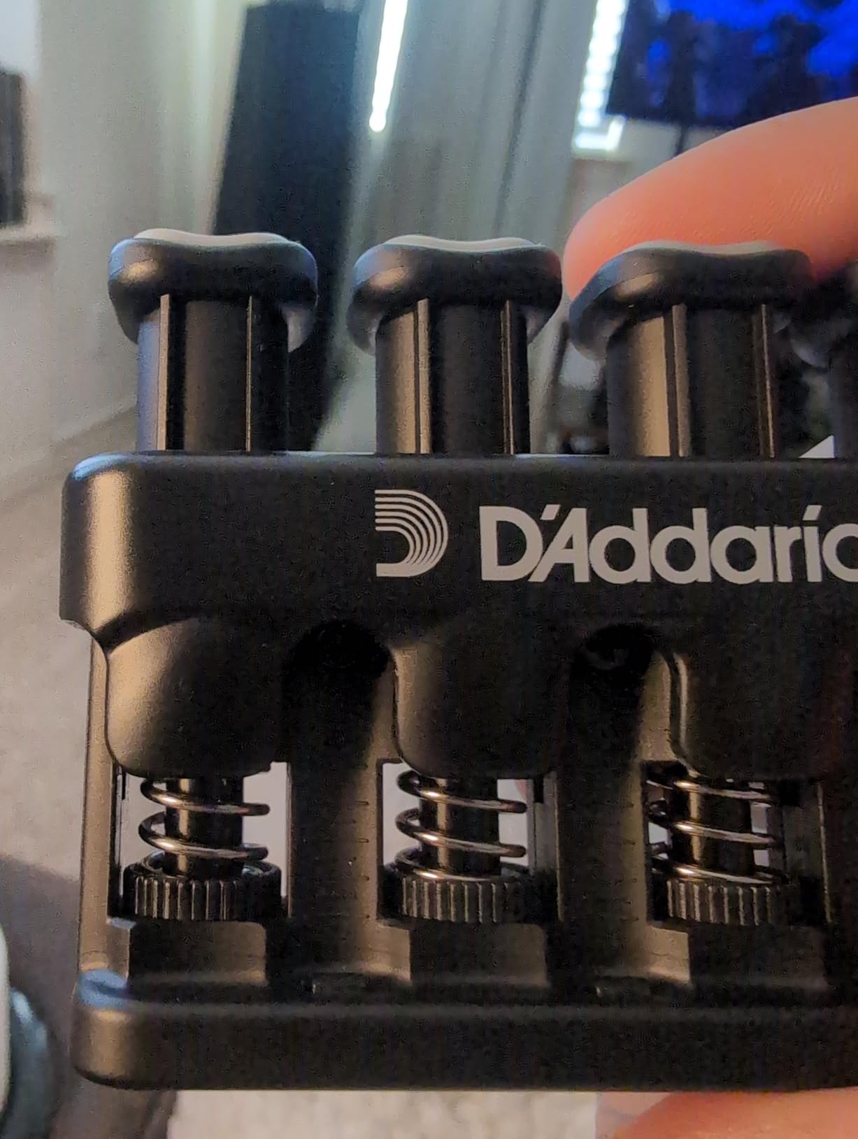 D'Addario Varigrip Hand Exerciser - Improve Dexterity and Strength in Fingers customer photo 1