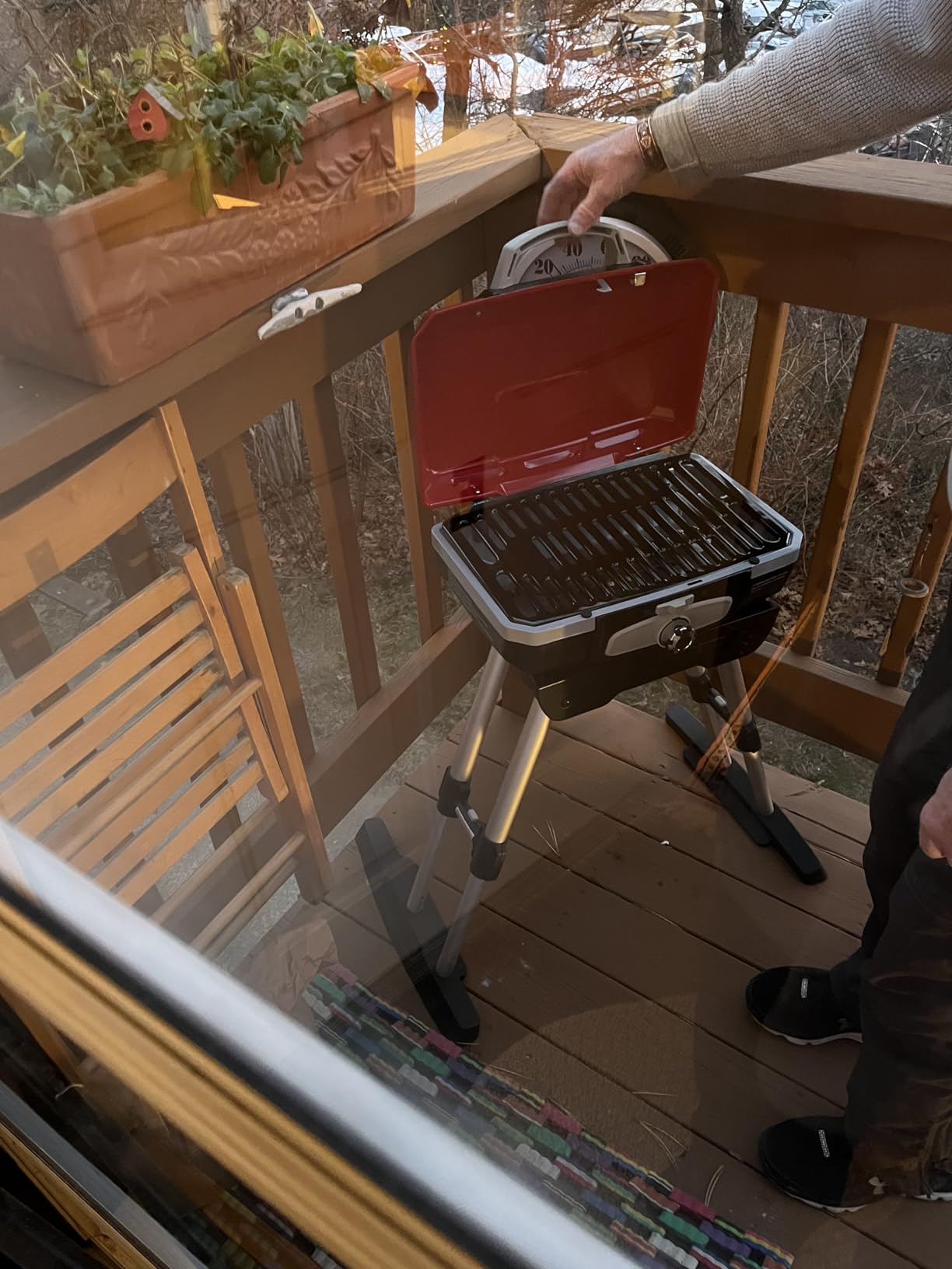 Cuisinart Gas Grill w/VersaStand, Petite Gourmet, Portable, 5,500 BTU customer photo 2