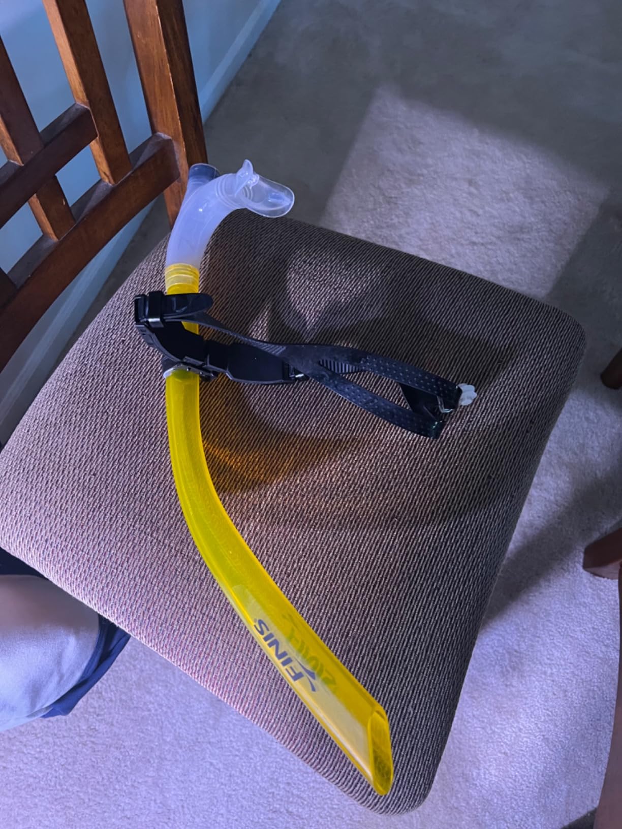 FINIS Original Swimmer's Snorkel - Center-Mount Design - for Swim Training - Adjustable Fit - Purge Valve - Yellow - Adult customer photo 1