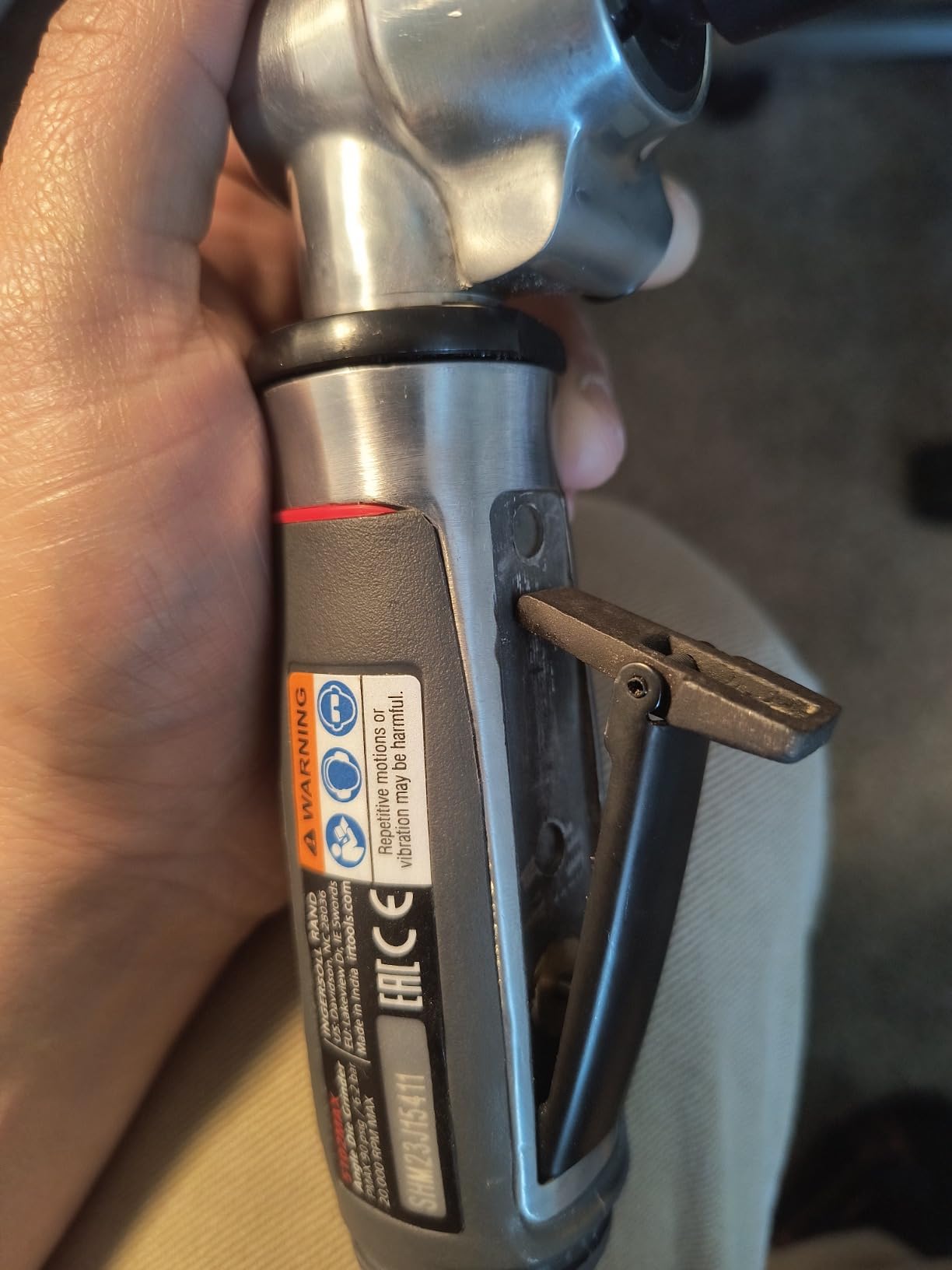 Ingersoll Rand 5102MAX Air Die Grinder - Right Angle, Ergonomic Grip, 0.4 HP and 20,000 RPM Motor, Lightweight Tool, Spindle Lock, Grey customer photo 2