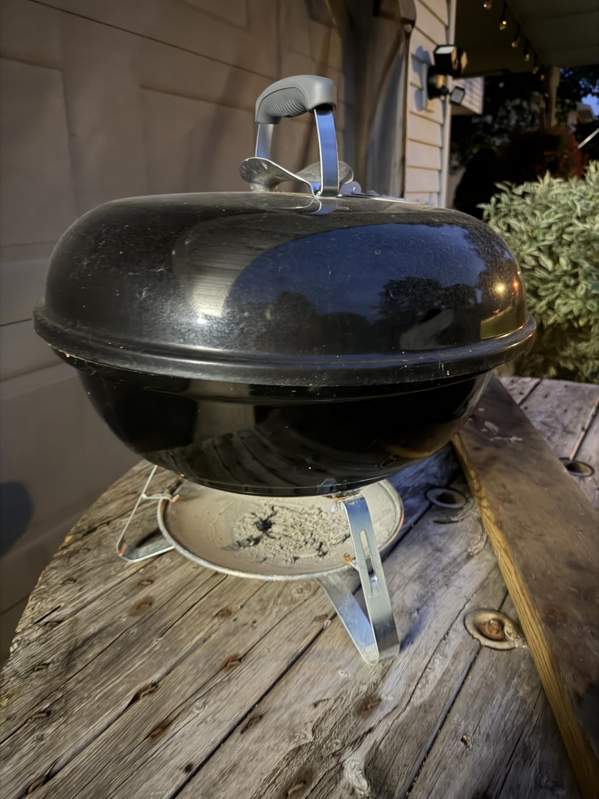 Weber Jumbo Joe Charcoal Grill, 18-Inch, Black | Lightweight, Portable Kettle BBQ Grill with Tuck-N-Carry Lid Lock customer photo 1