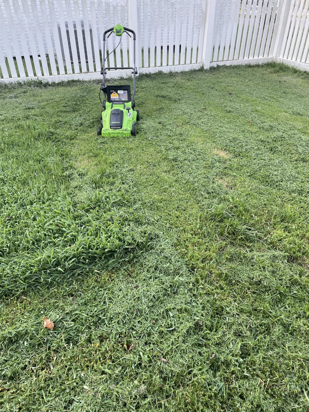 Greenworks 40V 16in Push Lawn Mower, 4.0 Ah Battery and Charger customer photo 2