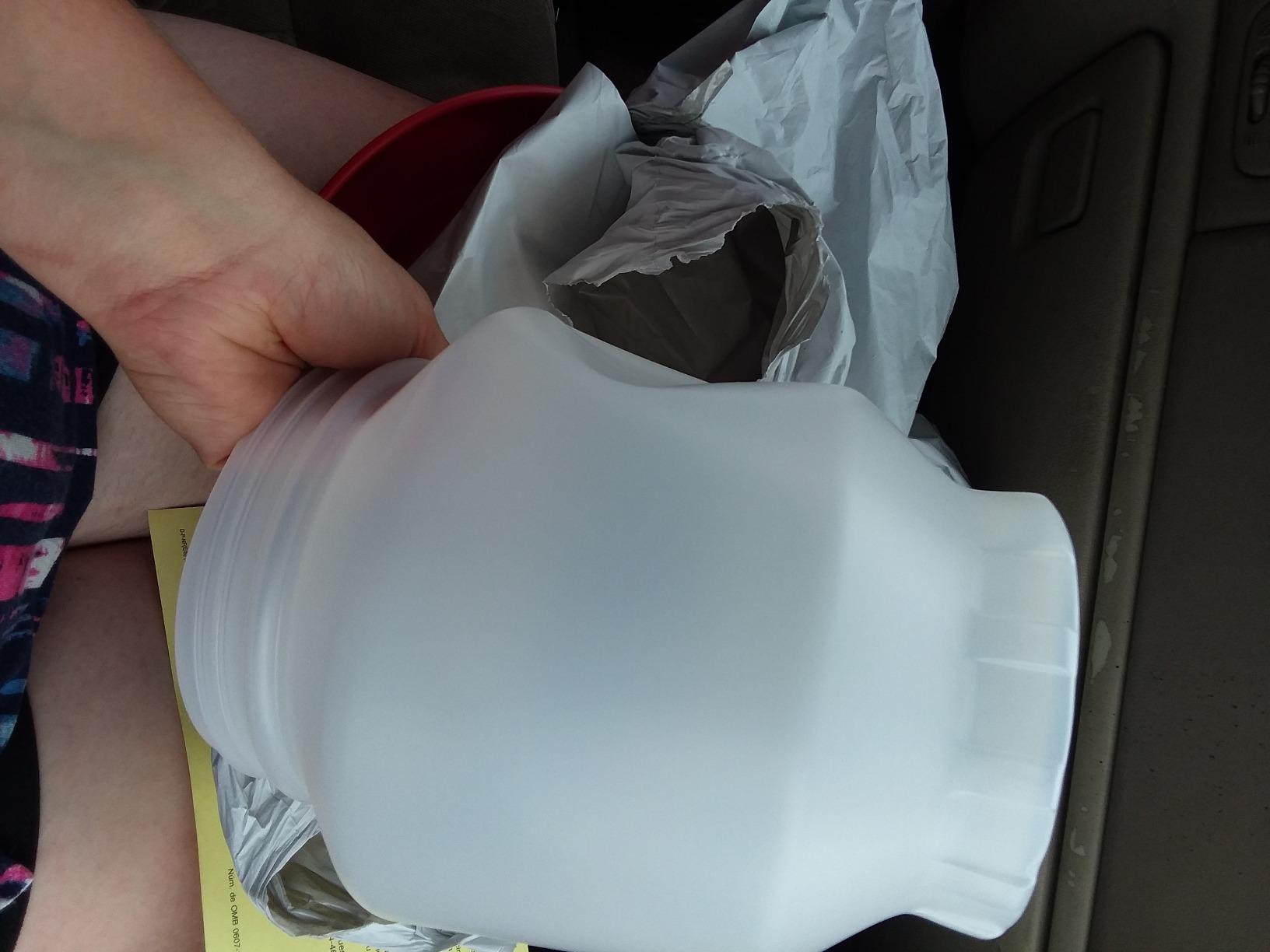Little Giant Complete Plastic Poultry Fount | Heavy Duty Plastic Gravity Fed Water Container Jar | Waterer for Chickens, Turkeys, Ducks & More | Made in USA | 1 Gallon | Red customer photo 2
