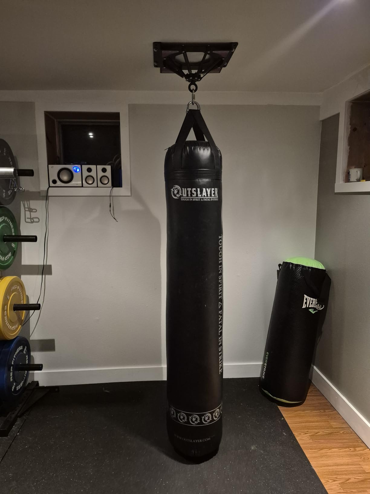 Outslayer Muay Thai Kickboxing Heavy Punching Bag - 6ft 130 lb - Made in USA - for MMA, Boxing & Training customer photo 2