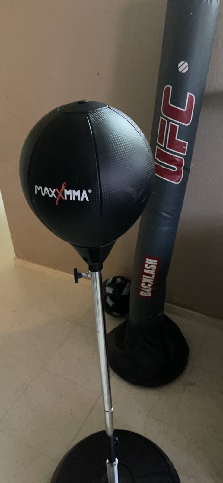 MaxxMMA Speed-Adjustable Freestanding Reflex Bag Kit customer photo 1