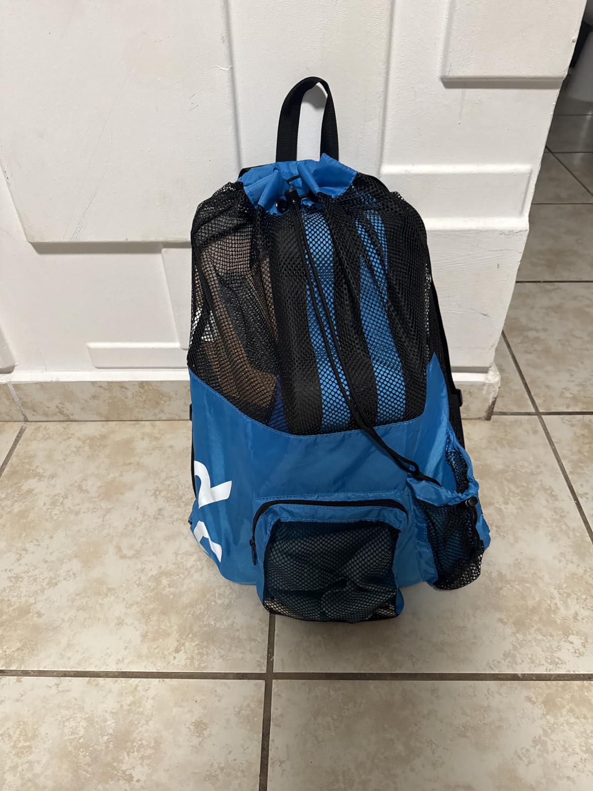 TYR Big Mesh Mummy Backpack - Ventilated Swim & Gym Gear Bag, Black | 40-Liter Capacity | Mesh Venting Drainage | Side Organization Zipper Pocket | Barrel-Lock Closure customer photo 2
