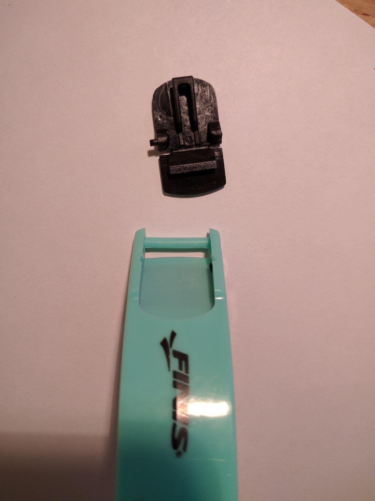 FINIS Glide Center-Mount Swim Snorkel for Adults - Adjustable Fit - Technique & Endurance Training customer photo 1