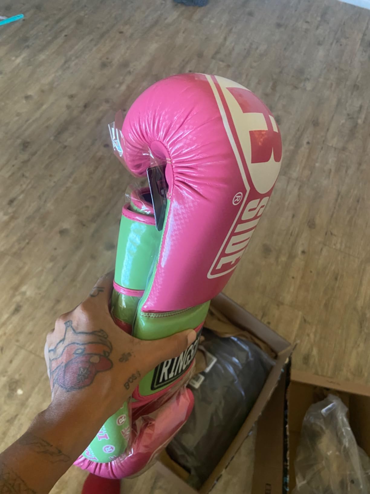 Ringside Apex Flash Sparring Gloves, IMF-Tech Boxing Gloves with Secure Wrist Support, Synthetic Boxing Gloves for Men and Women customer photo 1