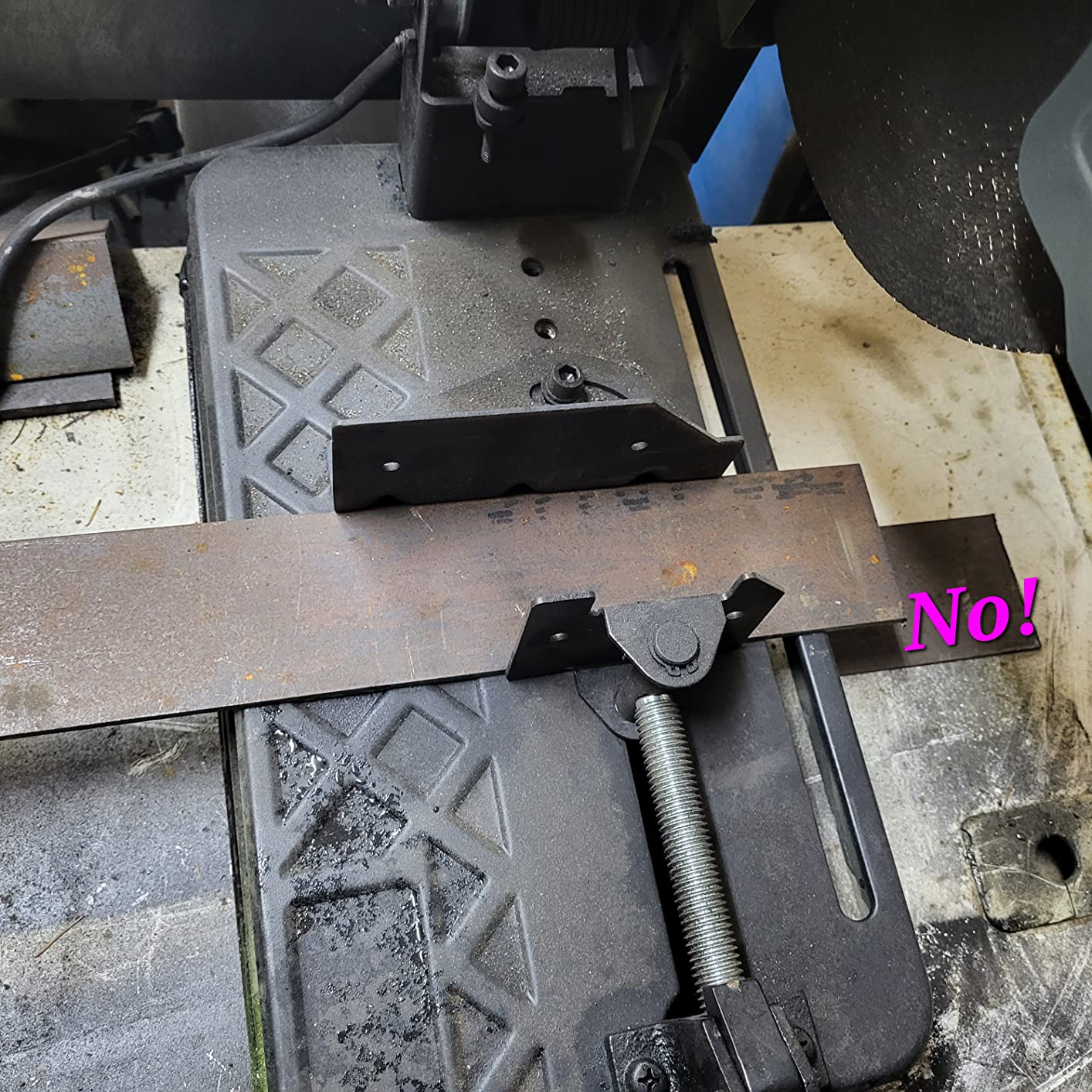 PORTER-CABLE Chop Saw, 15-Amp, 14-Inch (PCE700) customer photo 2