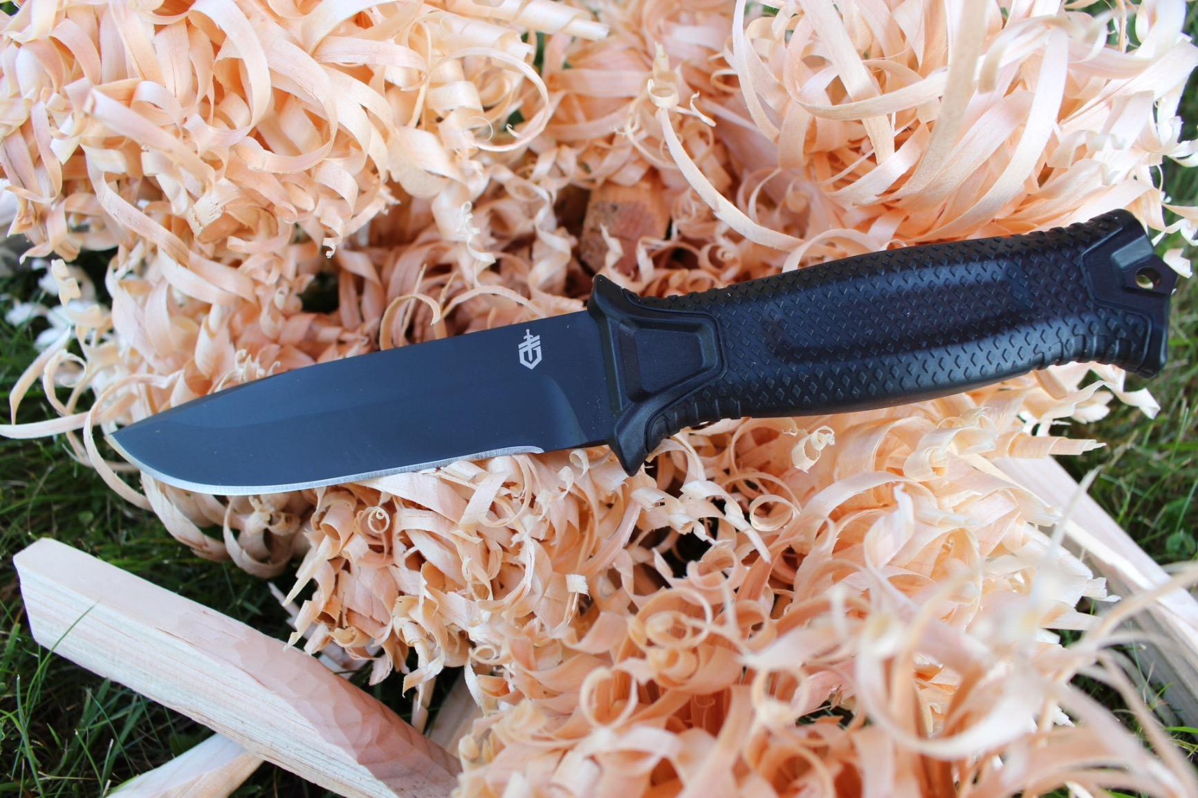 Gerber Gear StrongArm Fixed Blade Knife - Tactical Survival Knife for Camping & Hunting - Made in USA - Plain Edge - Black customer photo 1