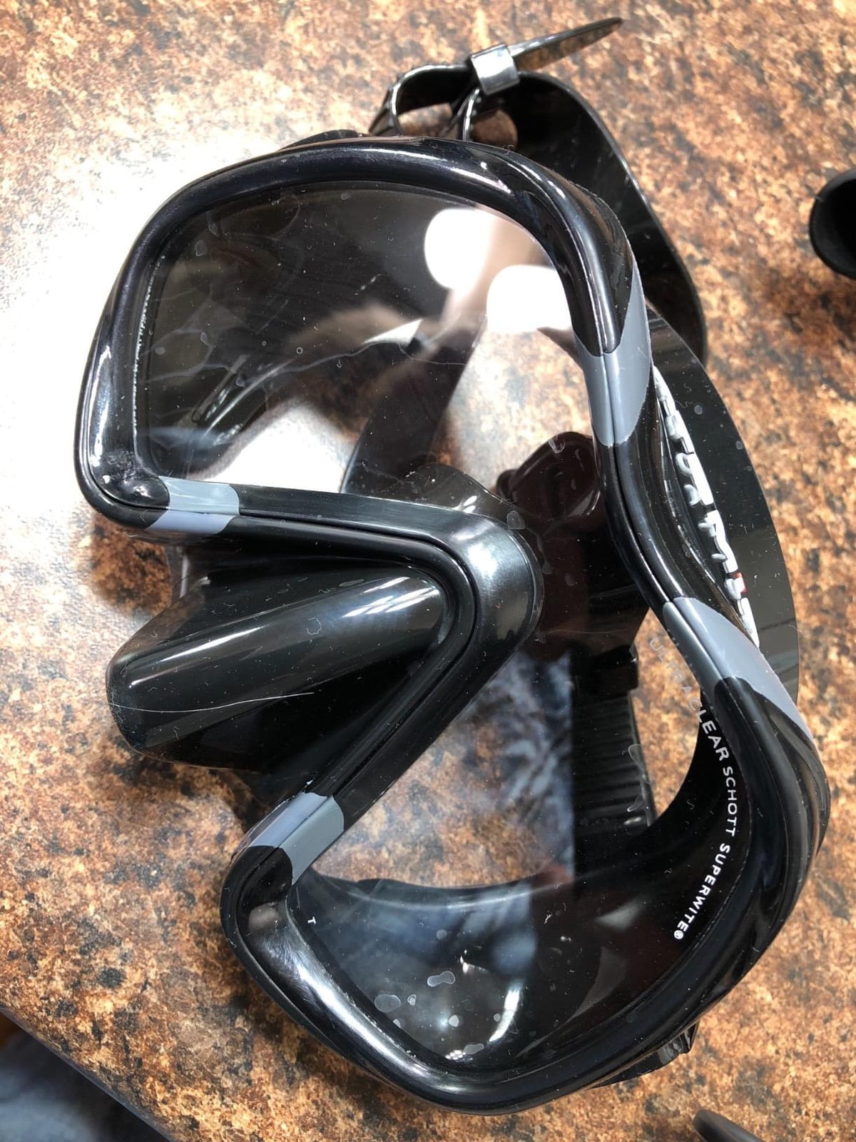 ATOMIC Aquatics Venom Frameless Scuba Diving Mask with Rigid Silicone Skirt | Comfortable Ultra-Clear Swimming Mask for Scuba Diving & Snorkeling customer photo 2