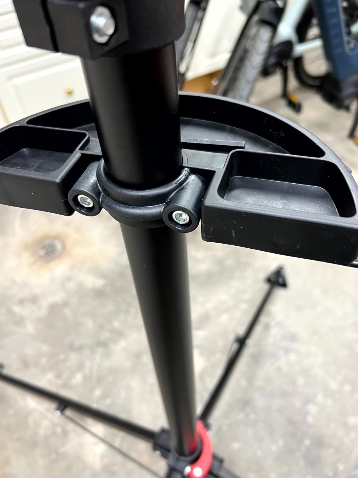Yaheetech Bike Repair Stand Adjustable Foldable Bicycle Maintenance Rack customer photo 1