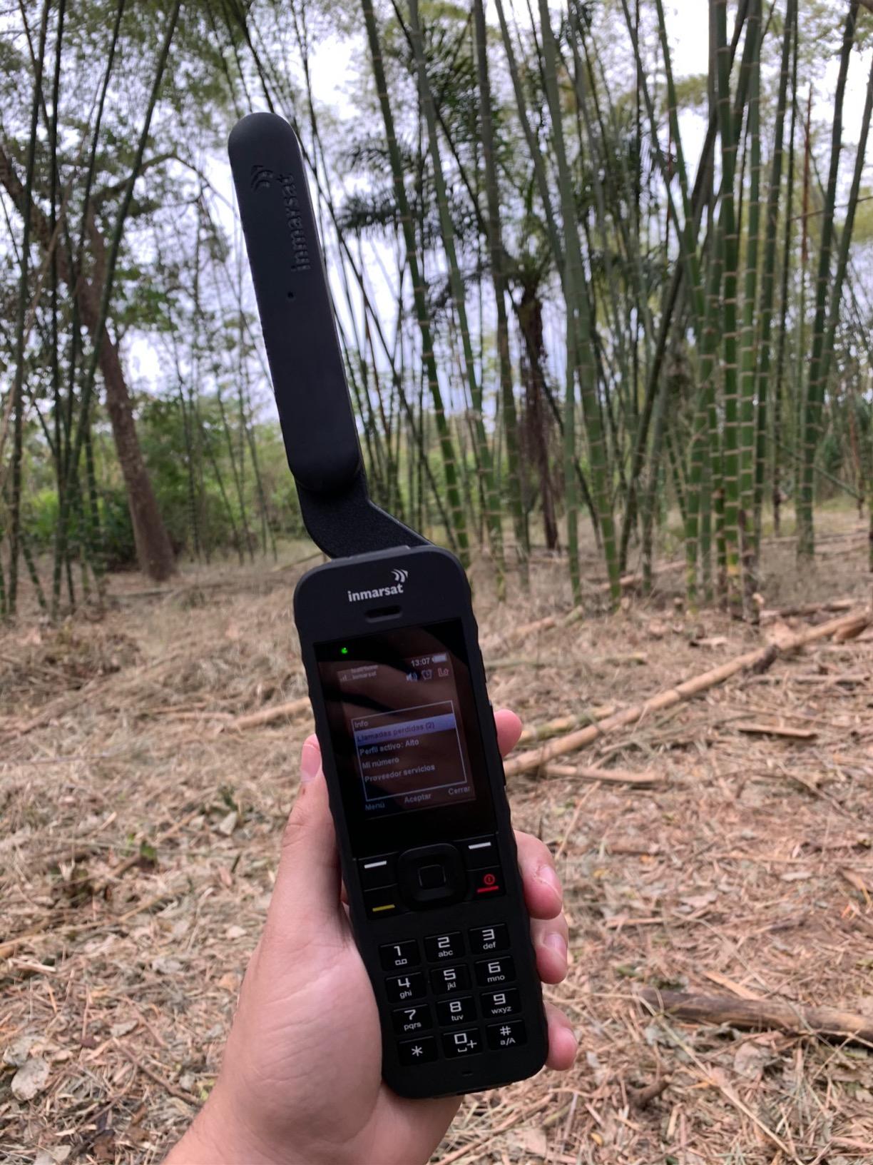 BlueCosmo Inmarsat IsatPhone 2.1 Satellite Phone Kit (SIM Included), unlocked - Global Coverage - Voice, SMS, GPS Tracking, Emergency SOS - Prepaid and Monthly Service Plan Options customer photo 1