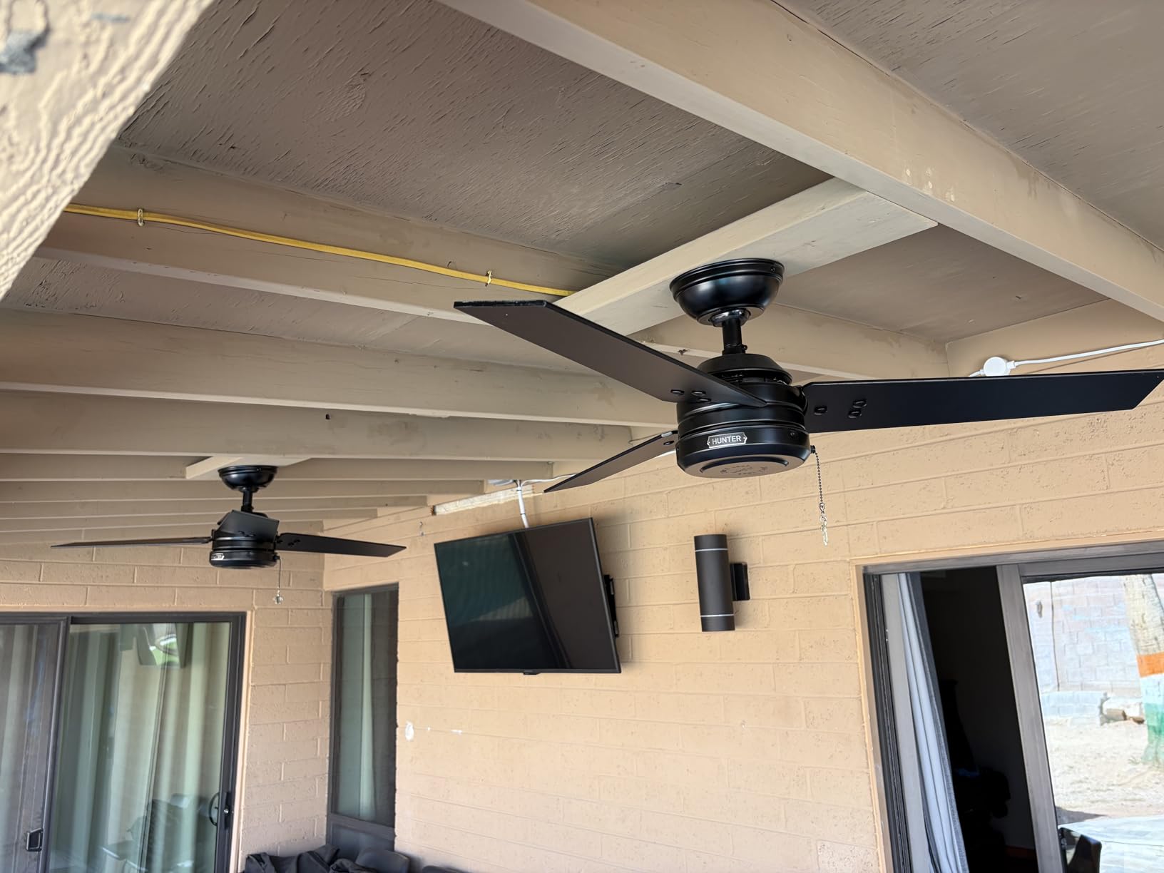 Hunter Cassius, Outdoor or Indoor, Ceiling Fan, 52 inch, Matte Black | No Light, Standard Mount, Pull Chain, 3 Blades, For Living Room, Patio, Porch, Garage, 59264 customer photo 1