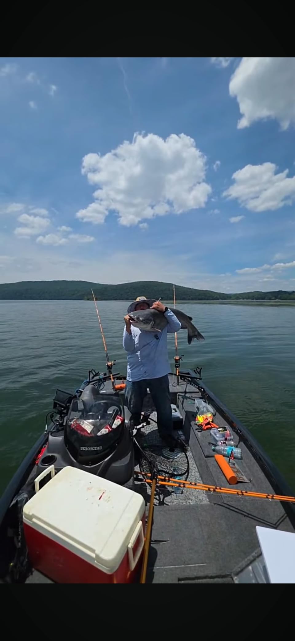 KastKing Rover Round Baitcasting Fishing Reels, Perfect Reel for Catfish | Max Drag: 30 lb, 4+1 BB, 22.8 oz, Reinforced Metal Body, Carbon Fiber Drag System, Oversized Non-Slip TPE Grips customer photo 2