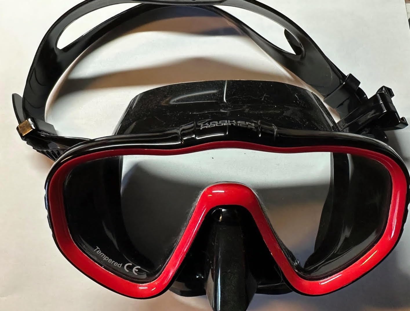 Kraken Aquatics Scuba Dive Mask - Anti-Fog Tempered Glass Snorkel Mask | Single lens, leak-proof silicone skirt. For snorkeling, freediving & spearfishing. Adult fit, light blue. customer photo 1