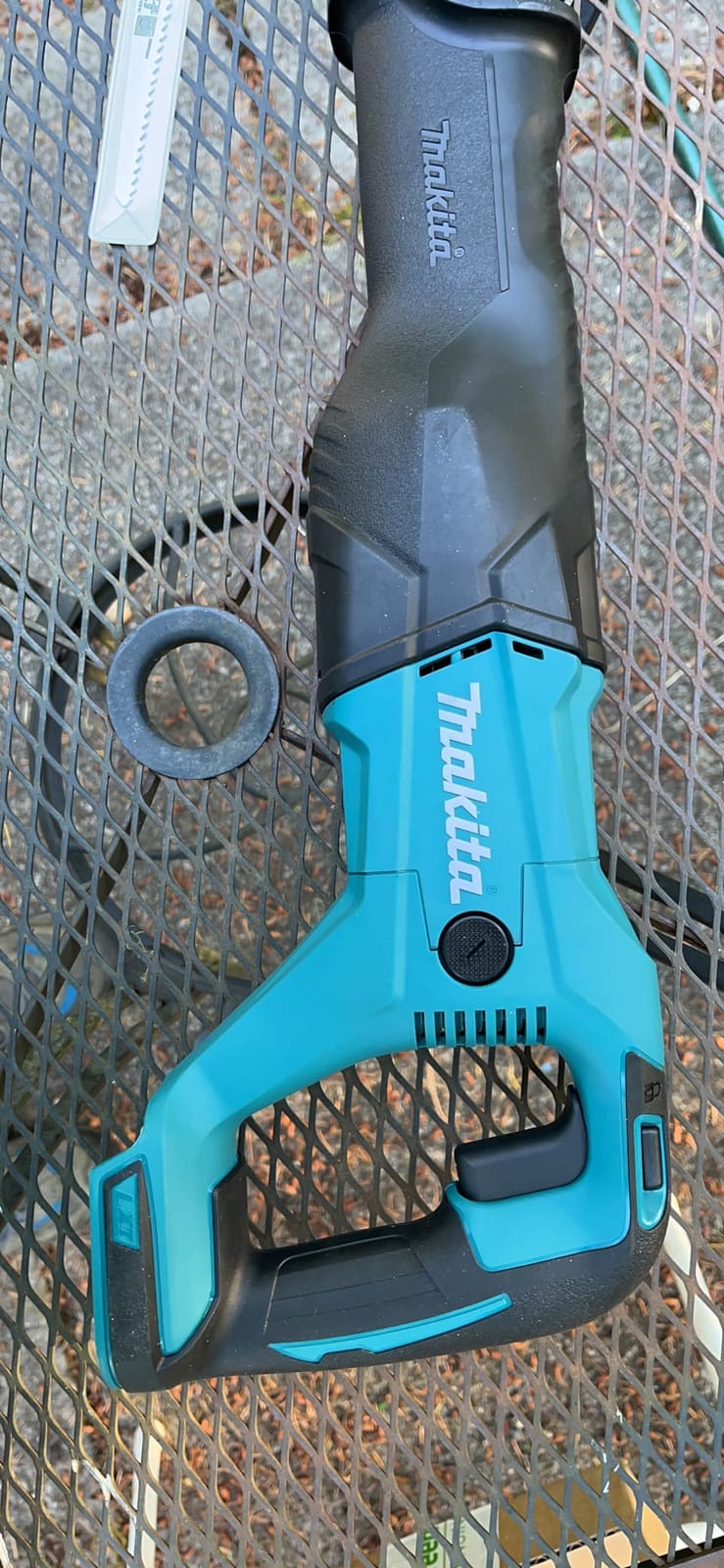 Makita XRJ04Z 18V LXT Lithium-Ion Cordless Recipro Saw, Tool Only, Blue customer photo 1