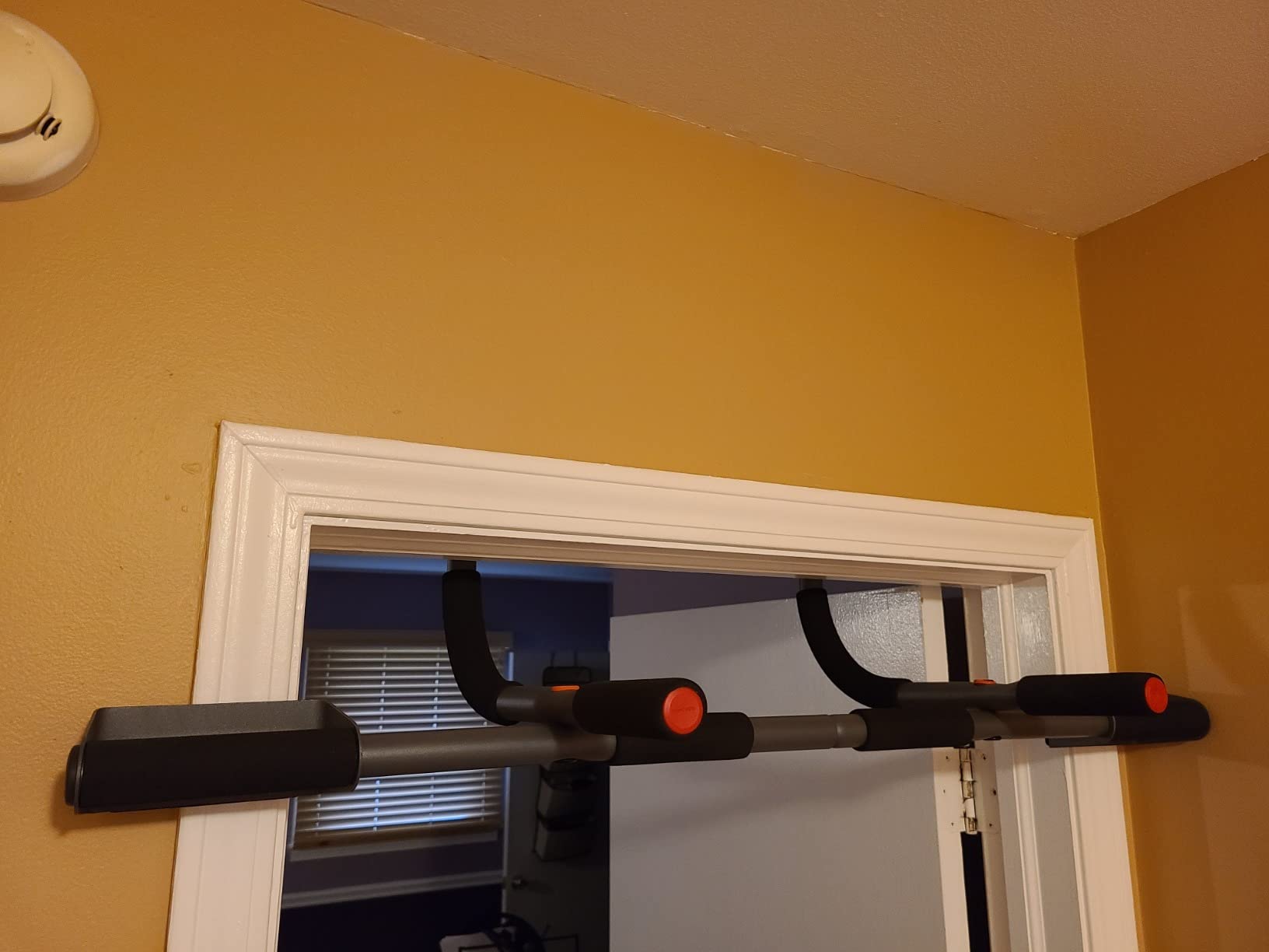 Perfect Fitness Multi-Gym Doorway Pull Up Bar and Portable Gym System customer photo 2