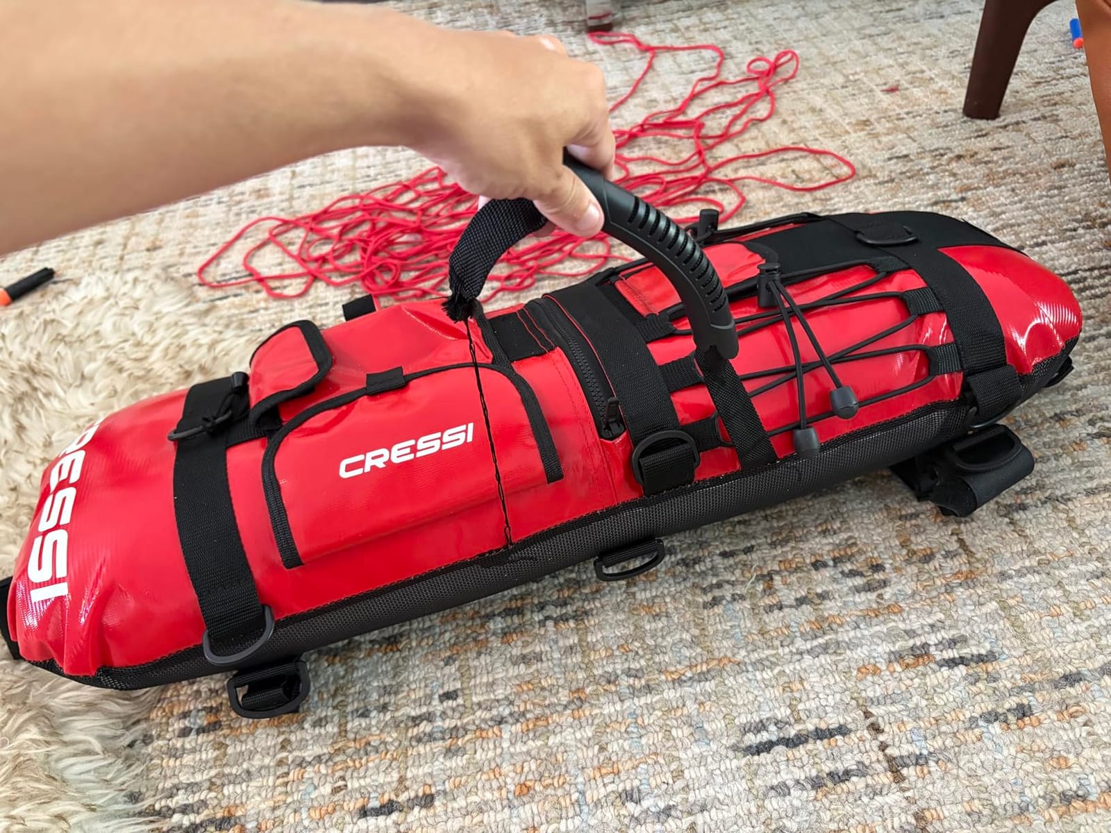 Spearfishing Signal Board Buoy - Spearguns Holder w/Line & Flag - Pockets, Ring - Designed by Cressi: Quality Since 1946 customer photo 1