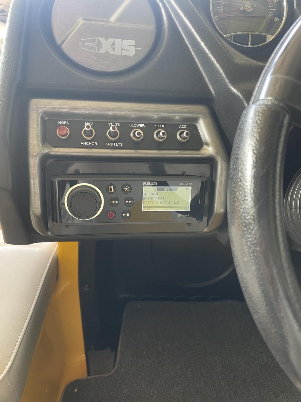 Fusion MS-RA70 Stereo with 4x50W AM/FM/Bluetooth 2-Zone USB Wireless Control for Fusion Link App customer photo 2