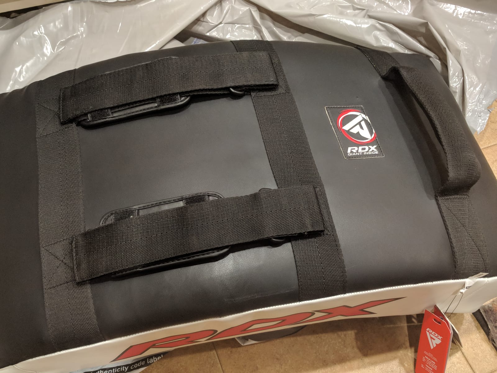 RDX Kick Shield Muay Thai Kickboxing, Heavy Curved Kicking Striking Body Pad, Punching Foot Target MMA Boxing Training, 3 Padded Handles, Martial Arts Karate TKD Taekwondo (ONE PAD ONLY) customer photo 2