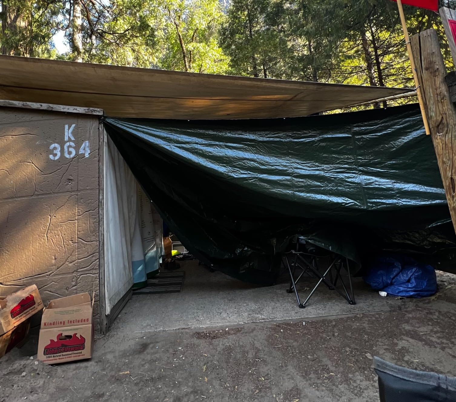 Amazon Basics Waterproof Multipurpose Camping Tarp with Reinforced Corners and Edges, 9.5 x 11.3 Feet, Dark Green customer photo 1