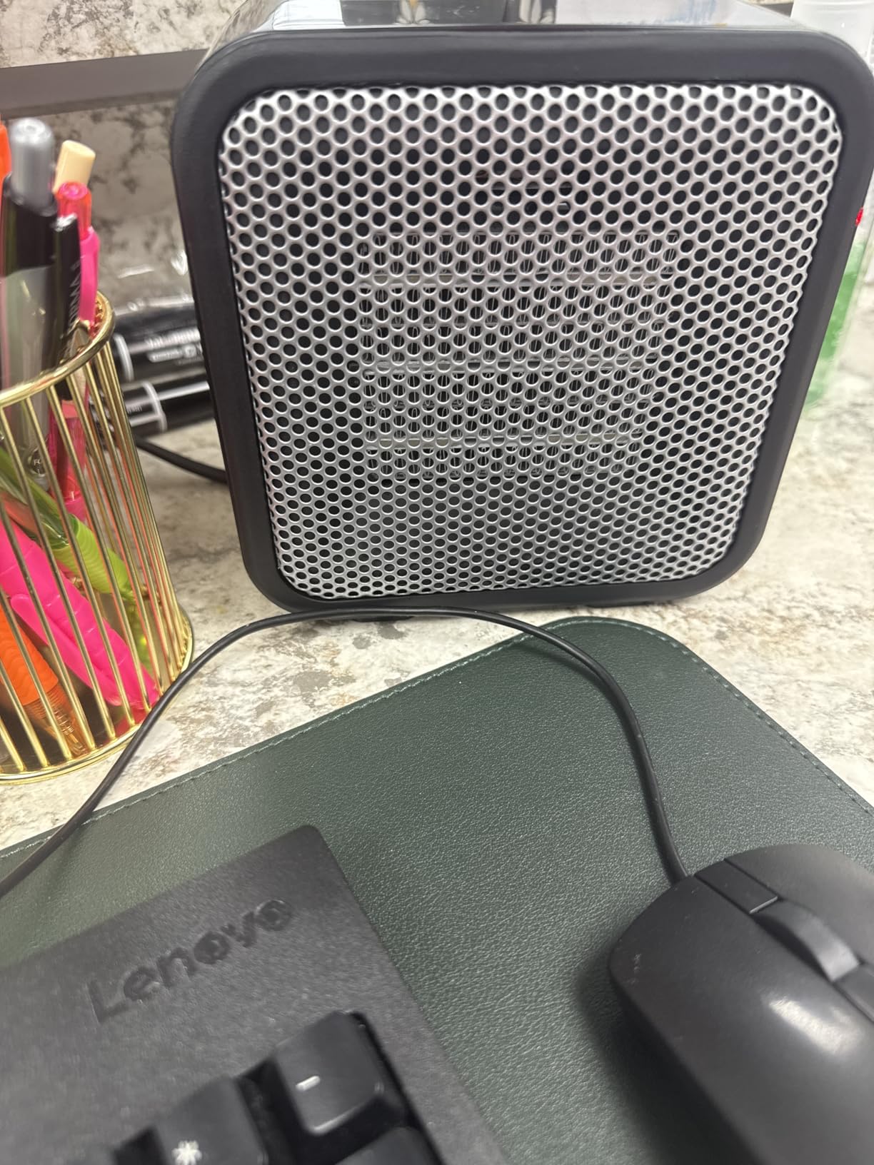 Amazon Basics Ceramic Portable Mini Space Heater for Office Desk, Indoor Use, Fast Heating, Energy Efficient, 500W, With Tip-Over Protection, Lightweight 1.4 lbs, Black customer photo 2