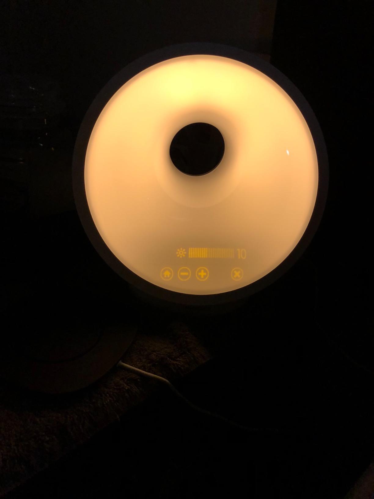PHILIPS SmartSleep Sleep and Wake-Up Light, Simulated Sunrise and Sunset, Multiple Lights and Sounds, RelaxBreathe to Sleep, HF3650/60 customer photo 2