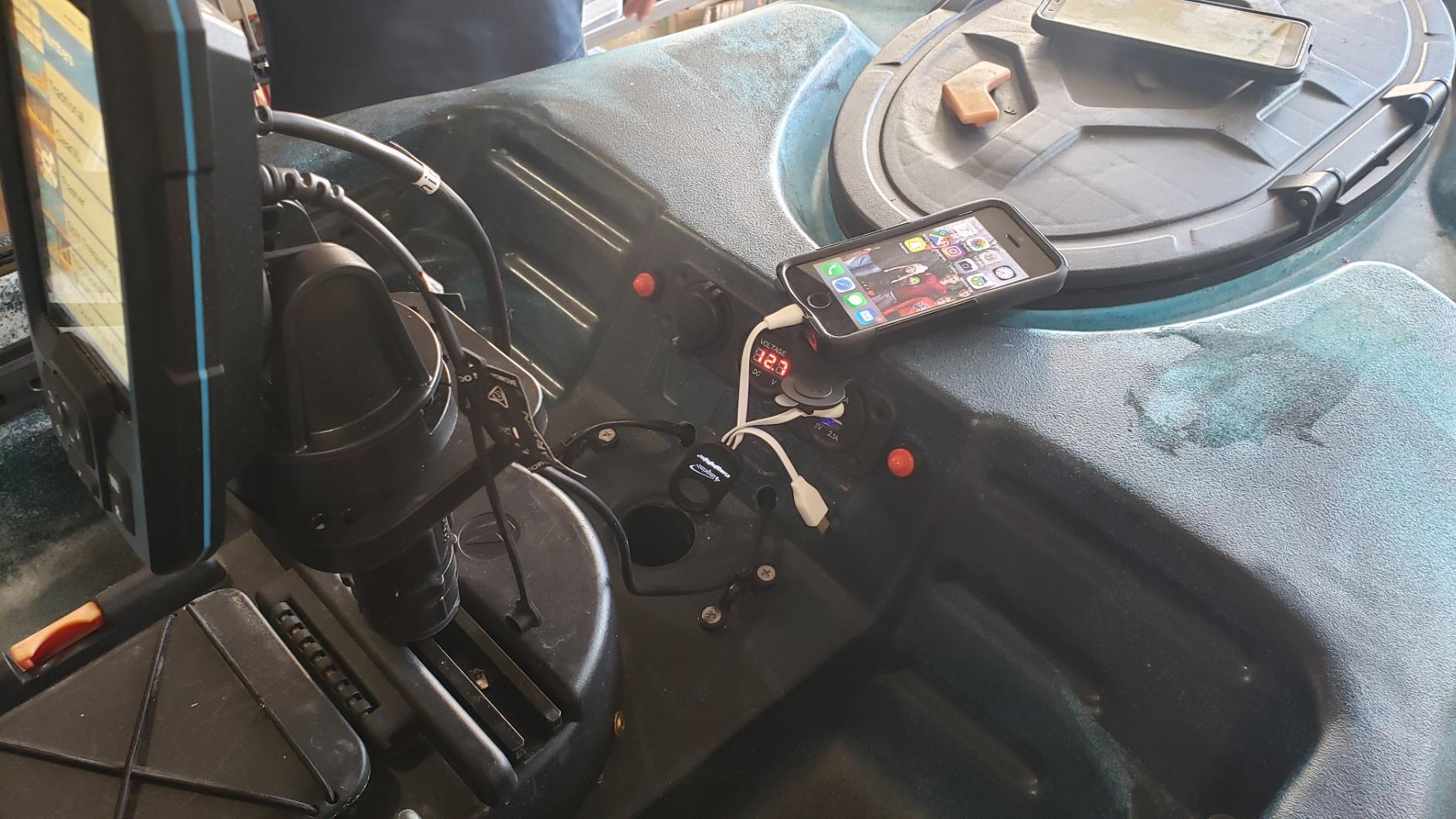 Garmin Striker 4cv with Transducer, 4