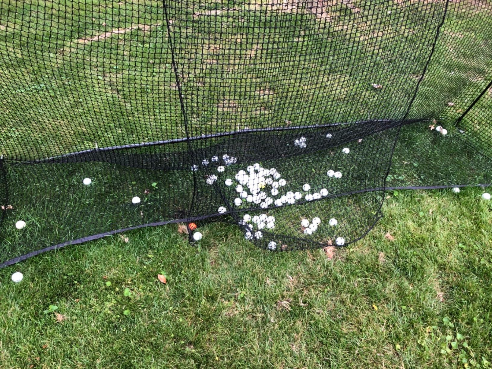 Amazon Basics Portable Golf Net, Practice Hitting Net for Indoor/Outdoor, Quick Setup, Black customer photo 1