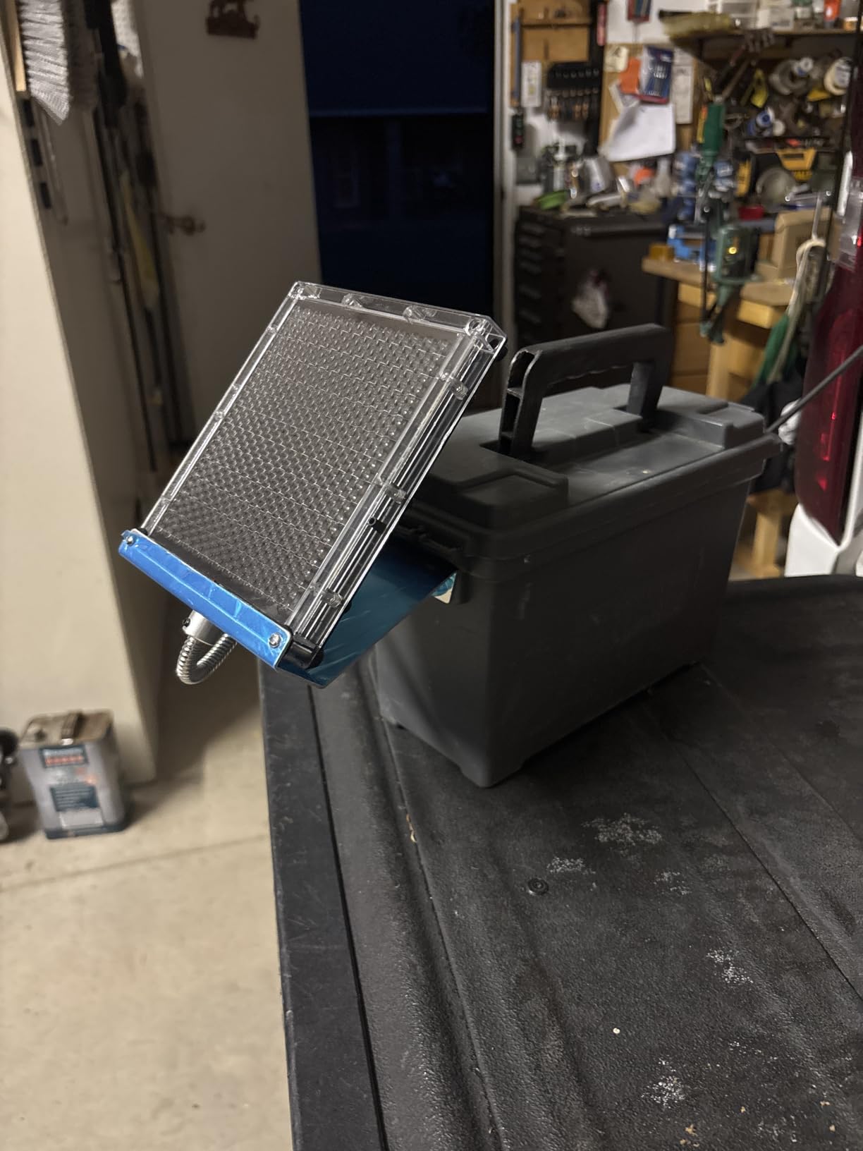 Highwild 12-Volt Solar Panel Charger for 12V Feeder Battery - Deer Feeder Outdoor Waterproof Solar Charger with Mounting Hardware customer photo 1