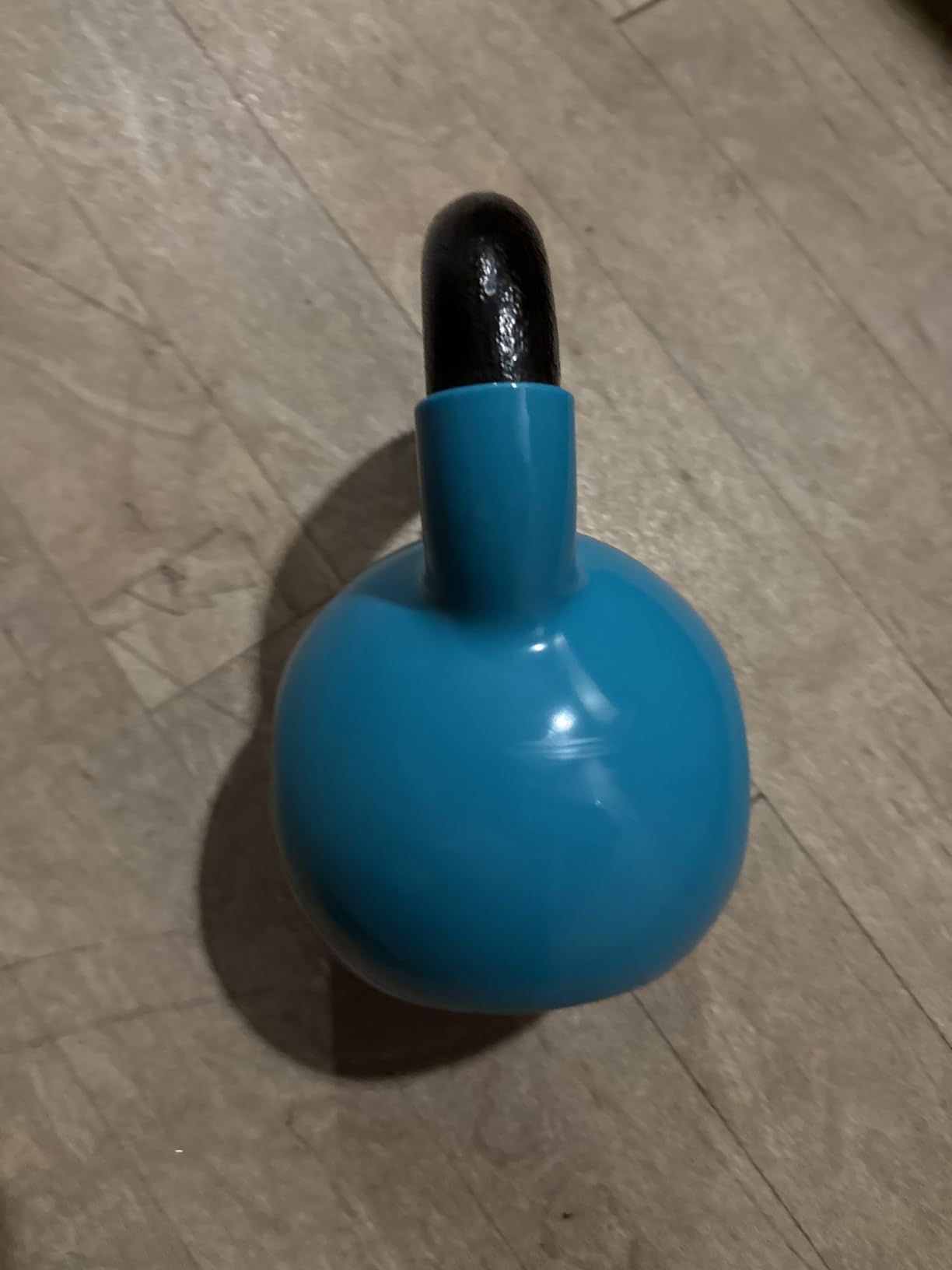 Amazon Basics Vinyl Kettlebell customer photo 2