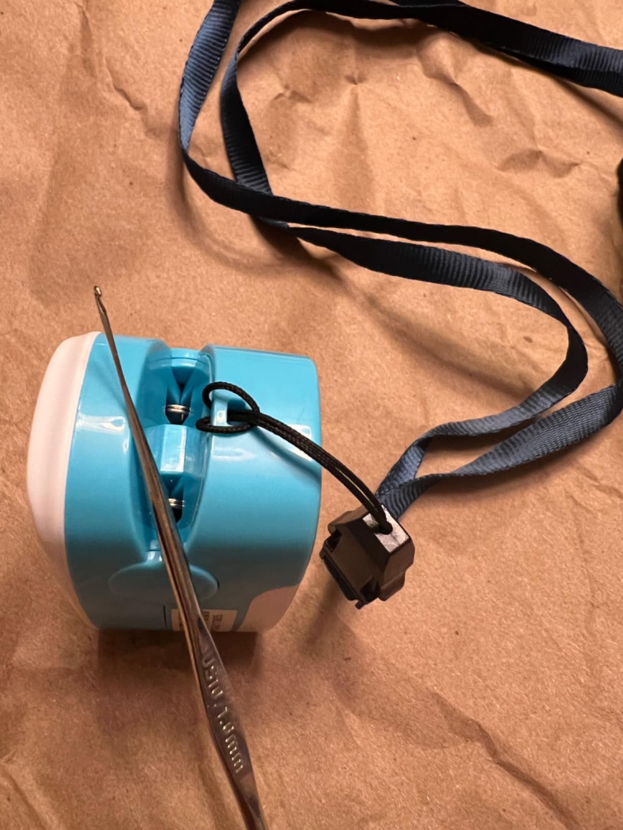 CONTEC Pulse Oximeter, SpO2 & PR Waveform Blood Oxygen Monitor w/Lanyard customer photo 2
