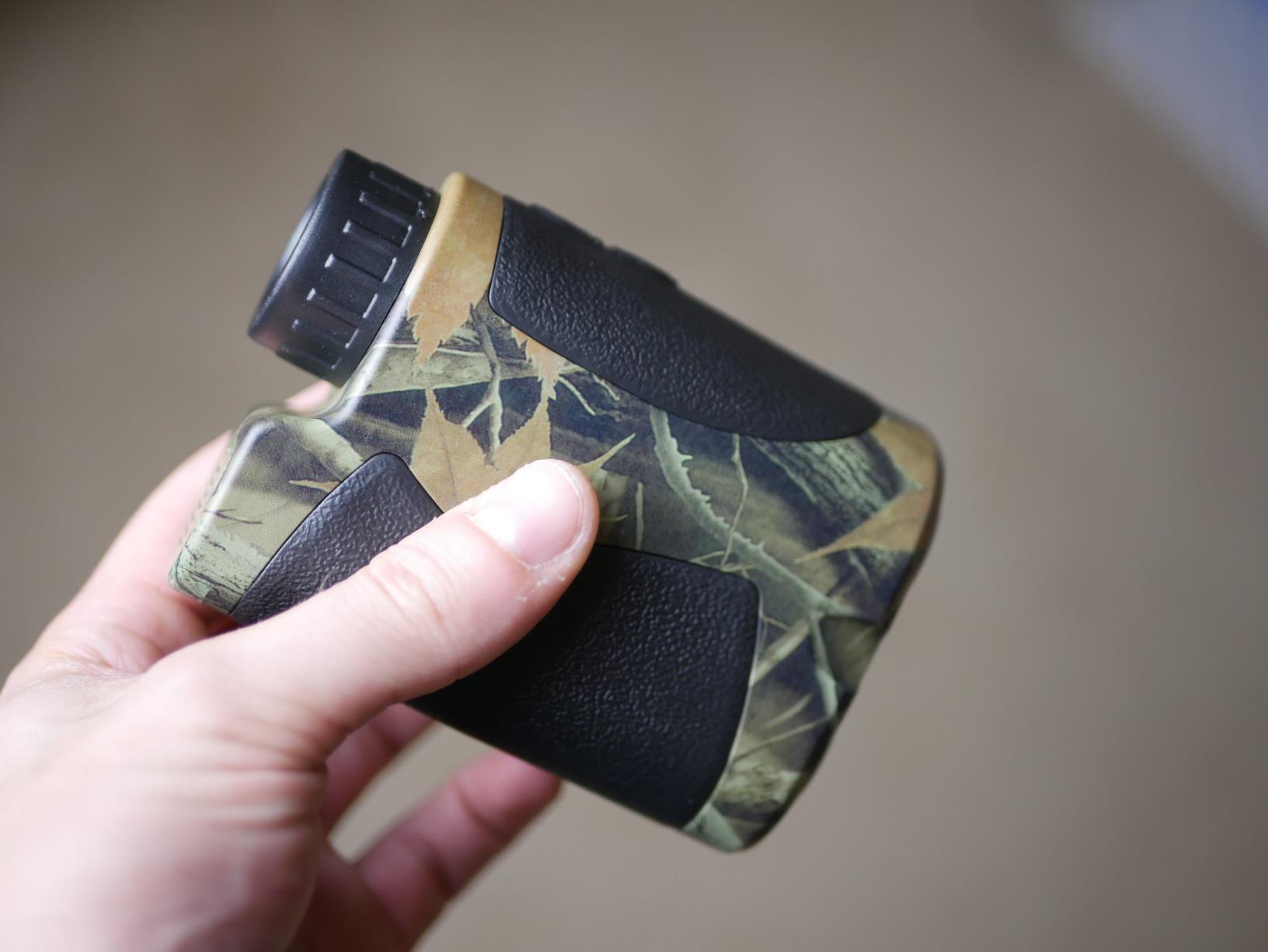 WOSPORTS Hunting Rangefinder, 800/1200 Yards Laser Range Finder with Bow Hunting Mode (Angle, Height, Horizontal Distance), Target Lock Vibration, Scanning, Carrying Case Included customer photo 2
