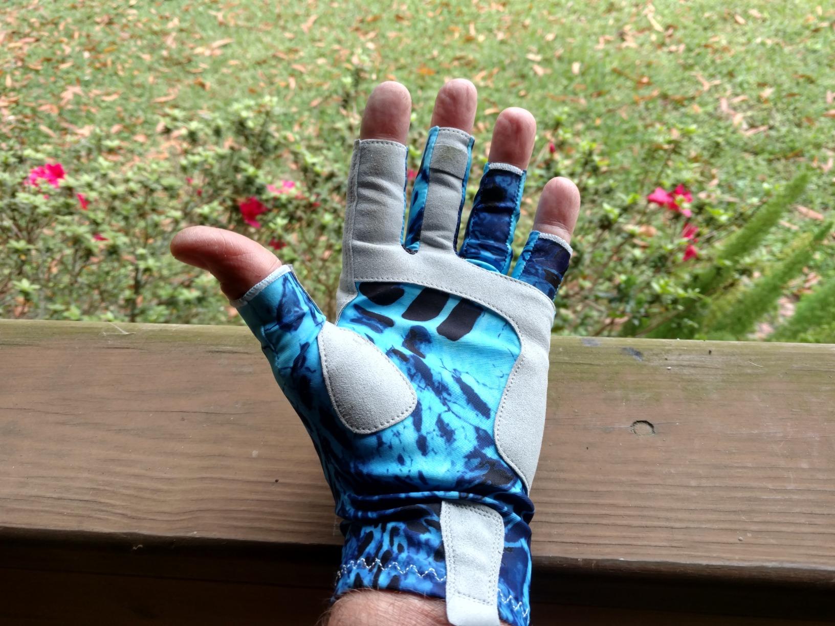 KastKing Sol Armis UPF50+ Fingerless Fishing Gloves, Men and Women | Padded Microfiber Palms | Easy Pull Tabs | Ideal for Kayaking, Rowing, Paddling, Canoeing, Hunting, Hiking & Cycling customer photo 1