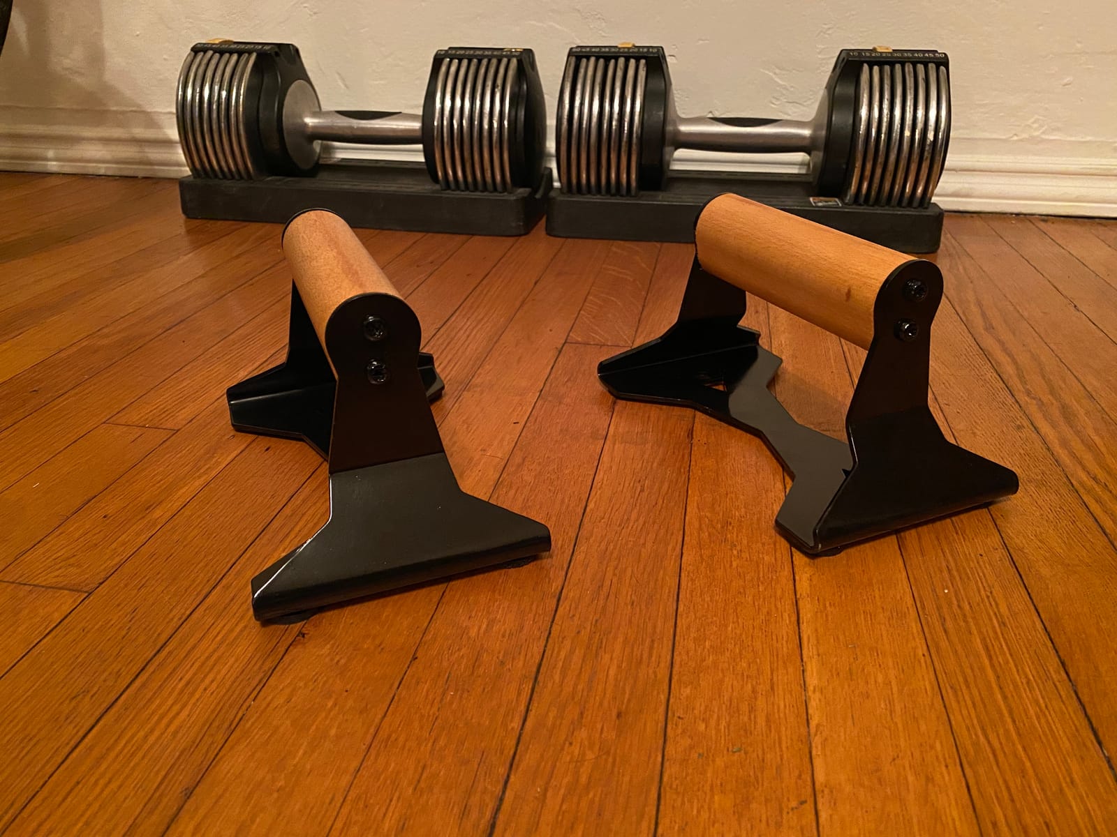 PULLUP & DIP Parallettes - Push Up Handles with Ergonomic Wooden Handles & Heavy-Duty Steel - Non-slip Parallettes Bars for Strength Training and Calisthenics - Press Up Handles for Push Ups customer photo 1