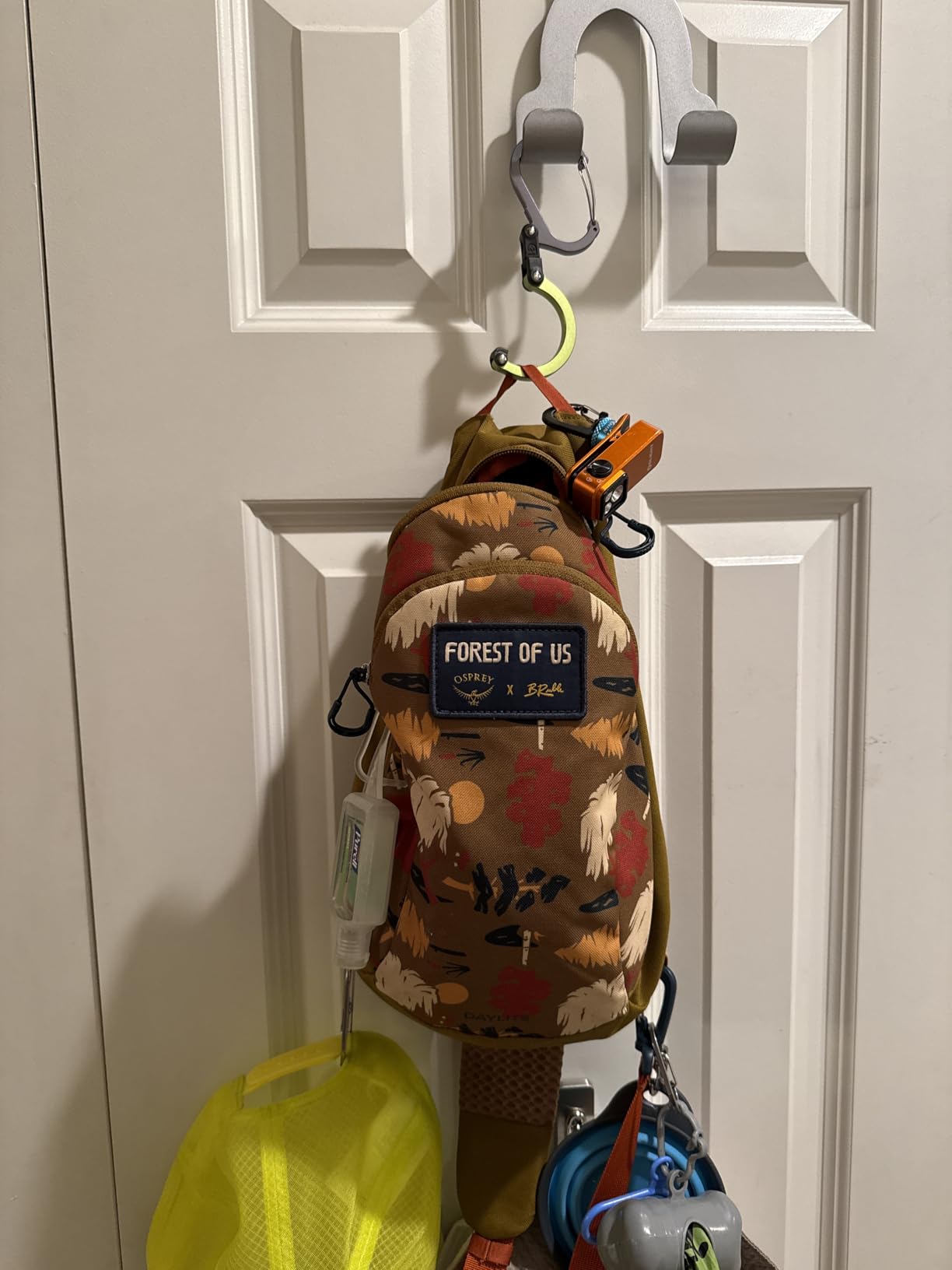 HEROCLIP (Small) Carabiner Gear Clip and Hook, for Hanging Bags, Purses, Lanterns, Strollers, Tools, Helmets, Water Bottles, and More customer photo 1