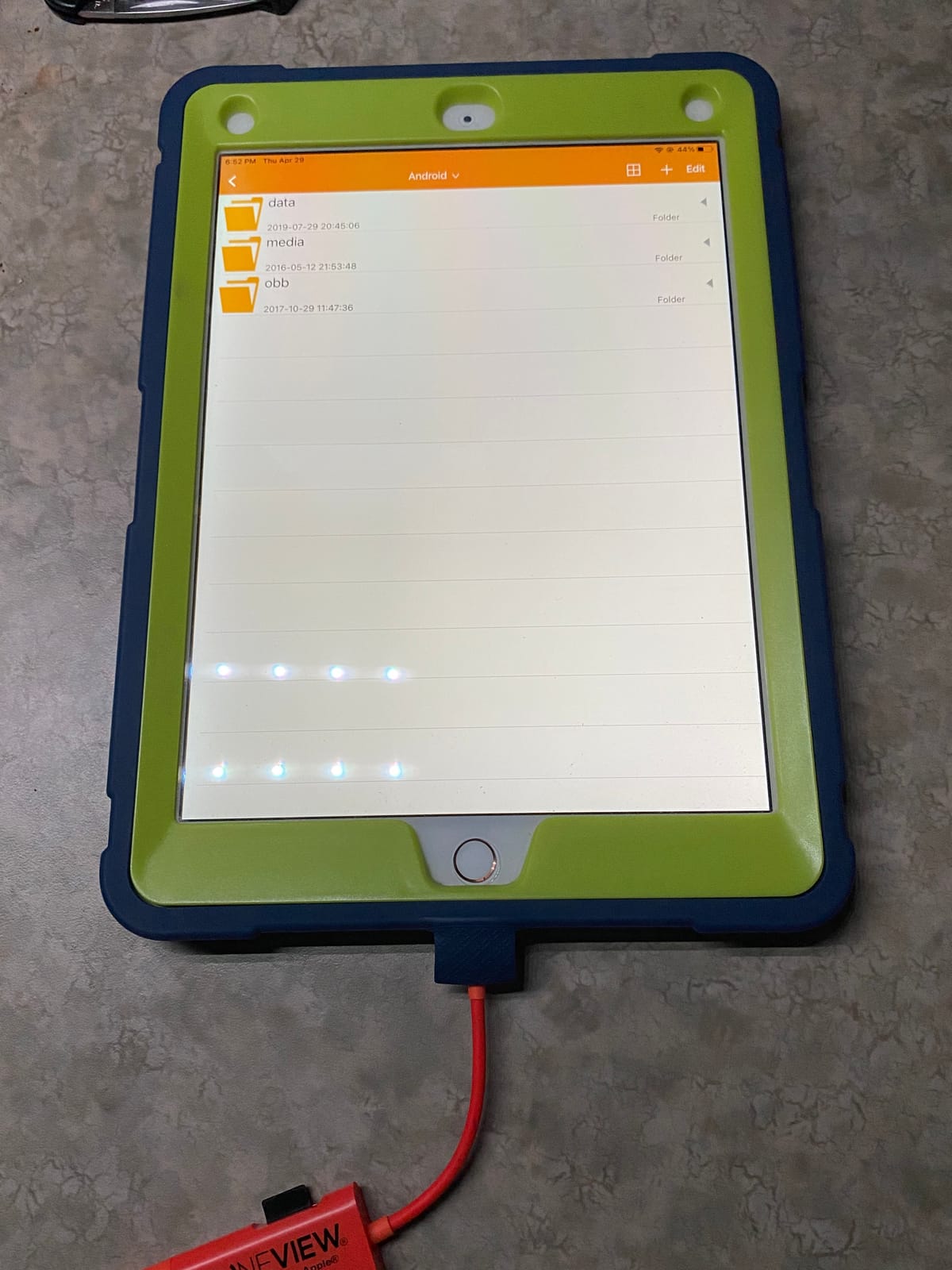 BoneView Trail Camera Viewer for iPhone 15 & Later - USB-C SD Reader customer photo 1