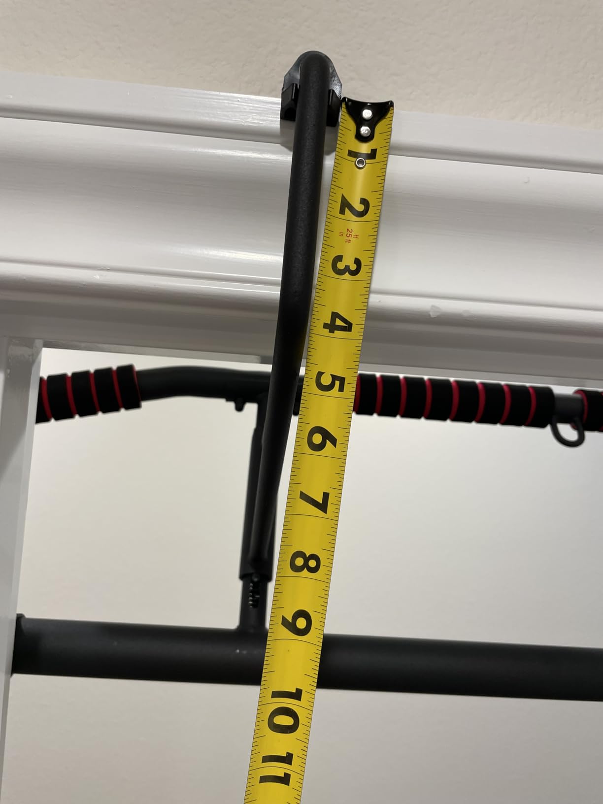 AmazeFan Pull Up Bar Doorway with Ergonomic Grip - Fitness Chin-Up Frame for Home Gym Exercise - Multi-Angle Grip - 2024 Upgrade Smart Hook (Fits Almost All Doors) customer photo 1