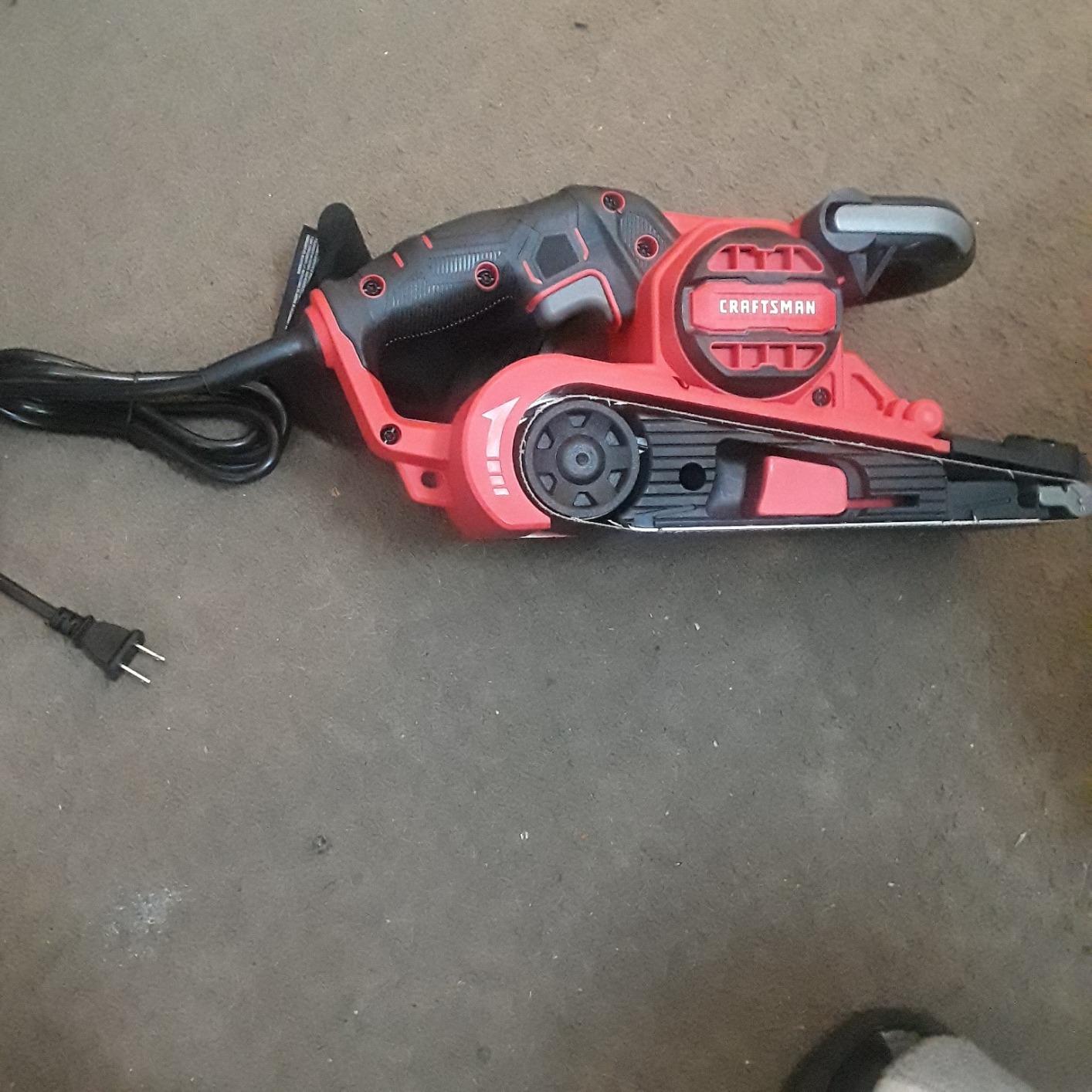 CRAFTSMAN Electric 7 Amp Belt Sander, 3-in. x 21-in., Corded (CMEW213) customer photo 2