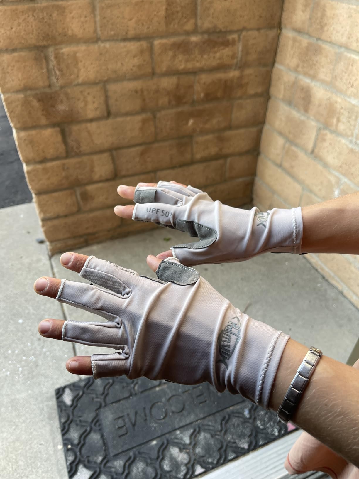Palmyth UV Protection Fishing Fingerless Gloves UPF50+ Sun Gloves Men Women for Kayaking, Hiking, Paddling, Driving, Canoeing, Rowing customer photo 1