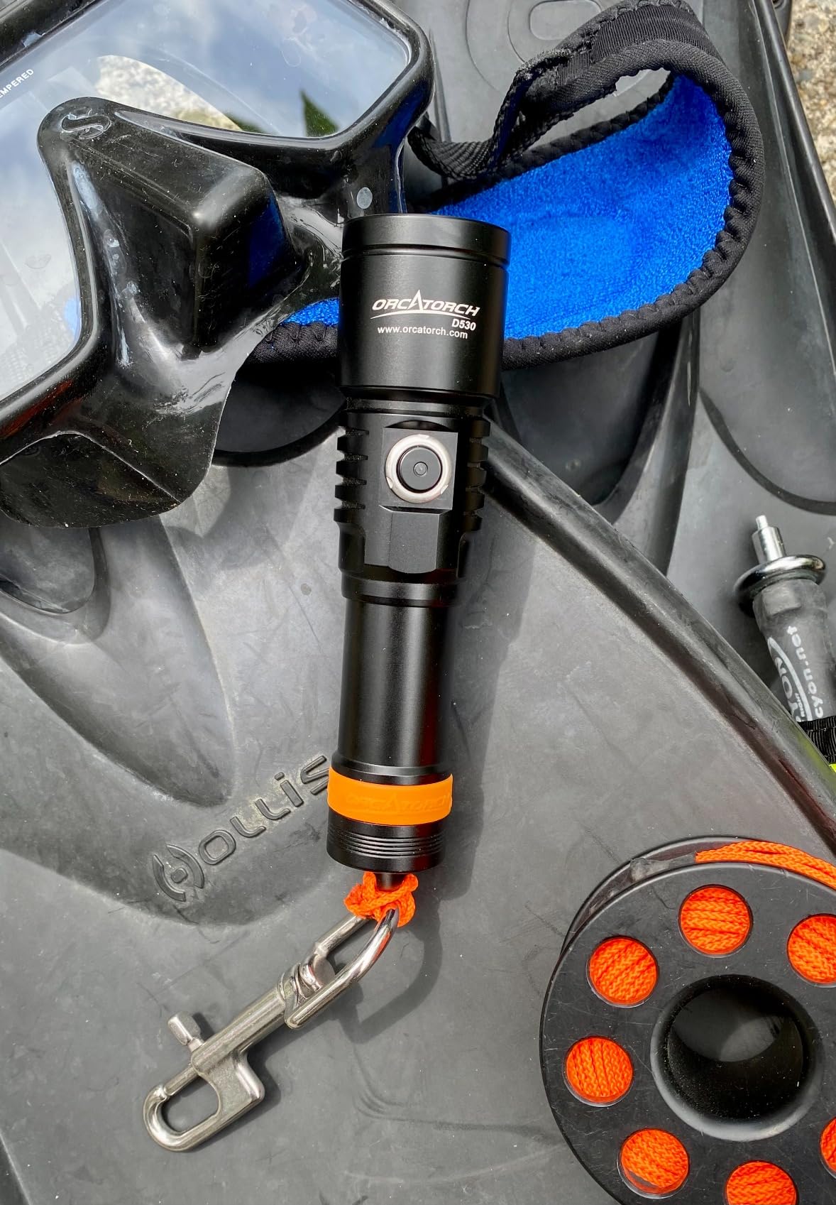 ORCATORCH D530 1500 Lumens Scuba Dive Light with 6500K Cold White Light | 3 Modes (High/Low/SOS), 7° Narrow Beam for Long Range Visibility, IP68 Waterproof, 150m Depth Rating, for Night & Cave Diving customer photo 2