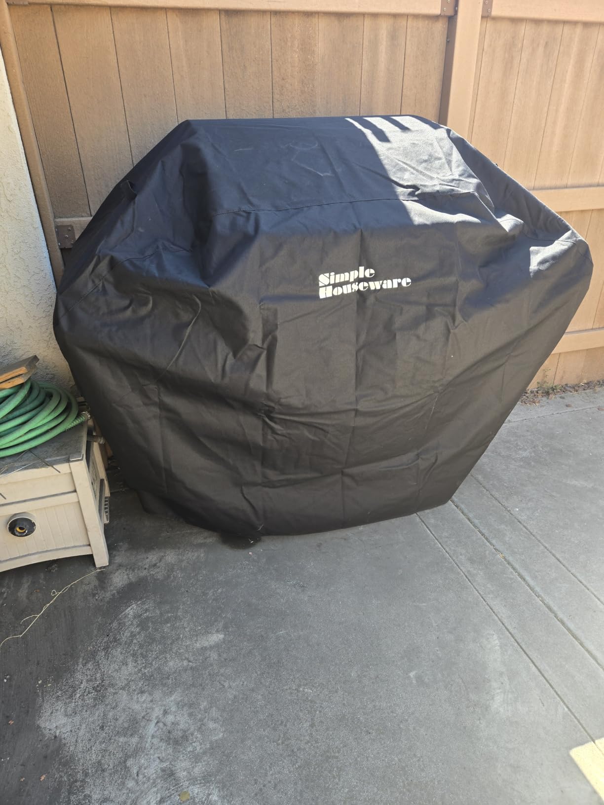 Simple Houseware 55 in. Heavy-Duty BBQ Gas Grill Cover, 600D Polyester Waterproof, Weather-Resistant customer photo 1