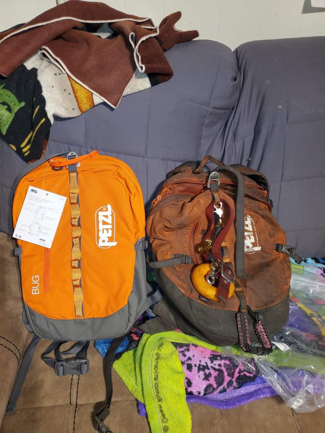 Petzl BUG Rock Climbing Backpack - Gray | Backpack for Single-Day Multi-Pitch Climbing customer photo 2