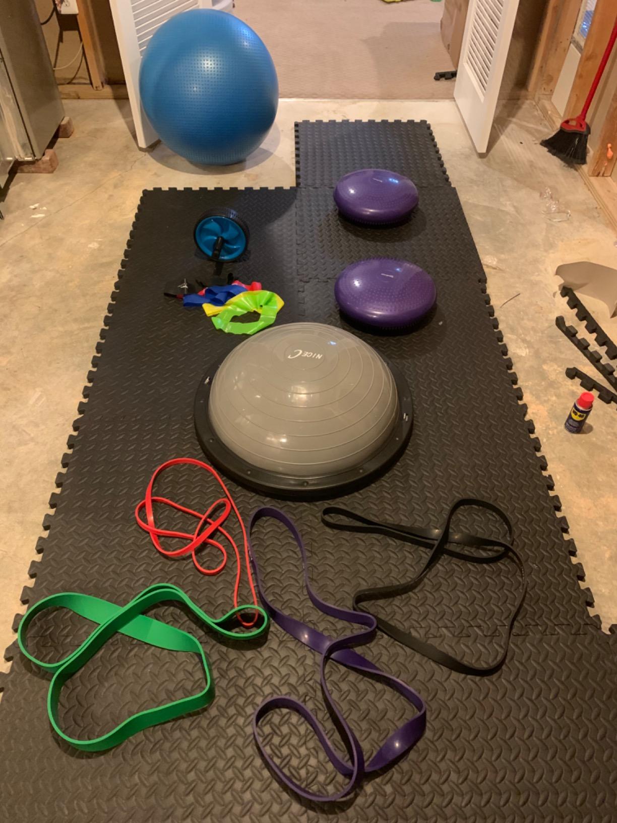 Nice C Balance Ball, Half Ball, Balance Ball, Exercise Workout Trainer, with Resistant Band, Strength Fitness Yoga with Bonus Foot Pump customer photo 2